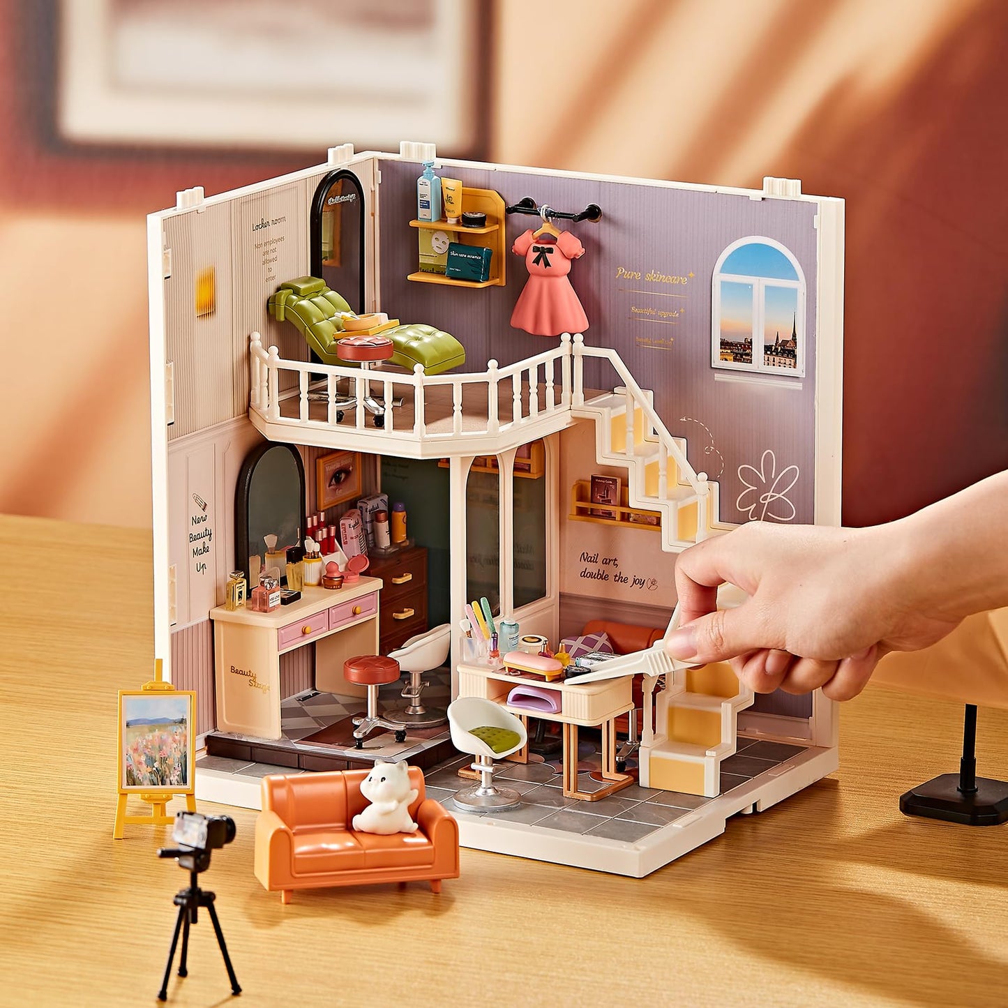 Qudify DIY Miniature House Play Kit with 101Pcs, 1:20 Scale Dollhouse Furniture with LED Light, Realistic Accessories Mini Room & Connectable Base Tiny House for Adults & Kids 8+ (Beauty Salon, Large)