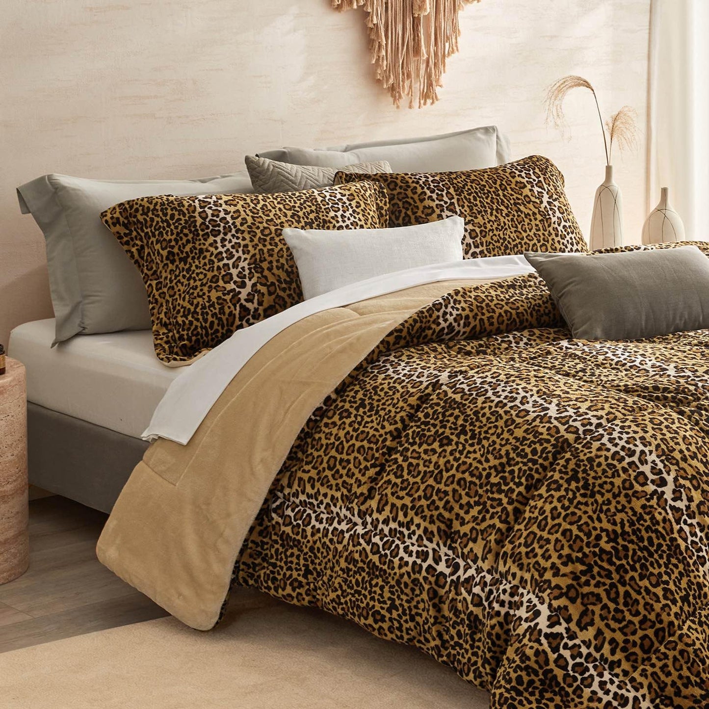 Petrichor Leopard Velvet Flannel King Comforter Set-Cheetah Print Western Blanket,Luxury Fuzzy Heavy Bedding Set,3 Pieces Plush Winter Bed Set with Comforter (90"x104")&2 Pillow Shams (20"x36"