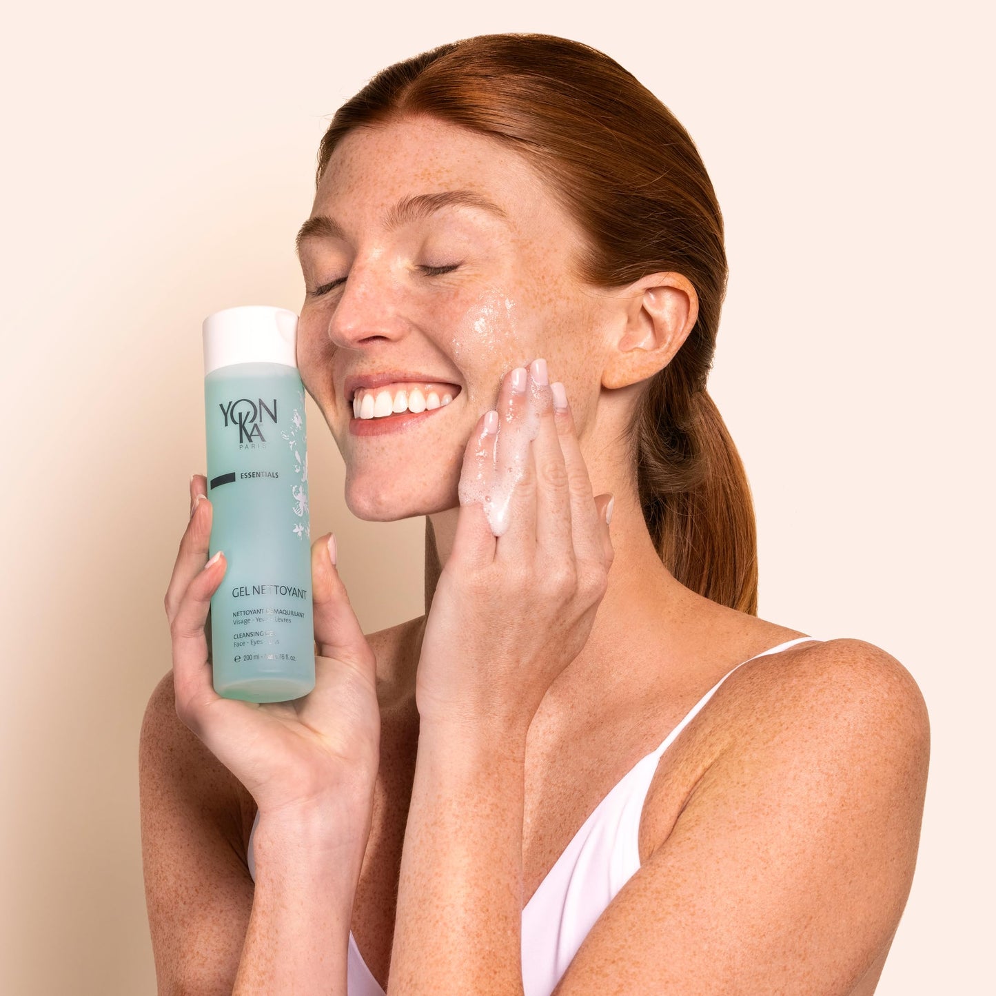 Yonka Gel Face Cleanser, Gentle Foaming Face Wash and Makeup Remover, Natural Plant-Based Formula to Cleanse Pores and Balance Skins pH, Acne Prone and Oily Skin, Paraben-Free, 6.8 Fl Oz