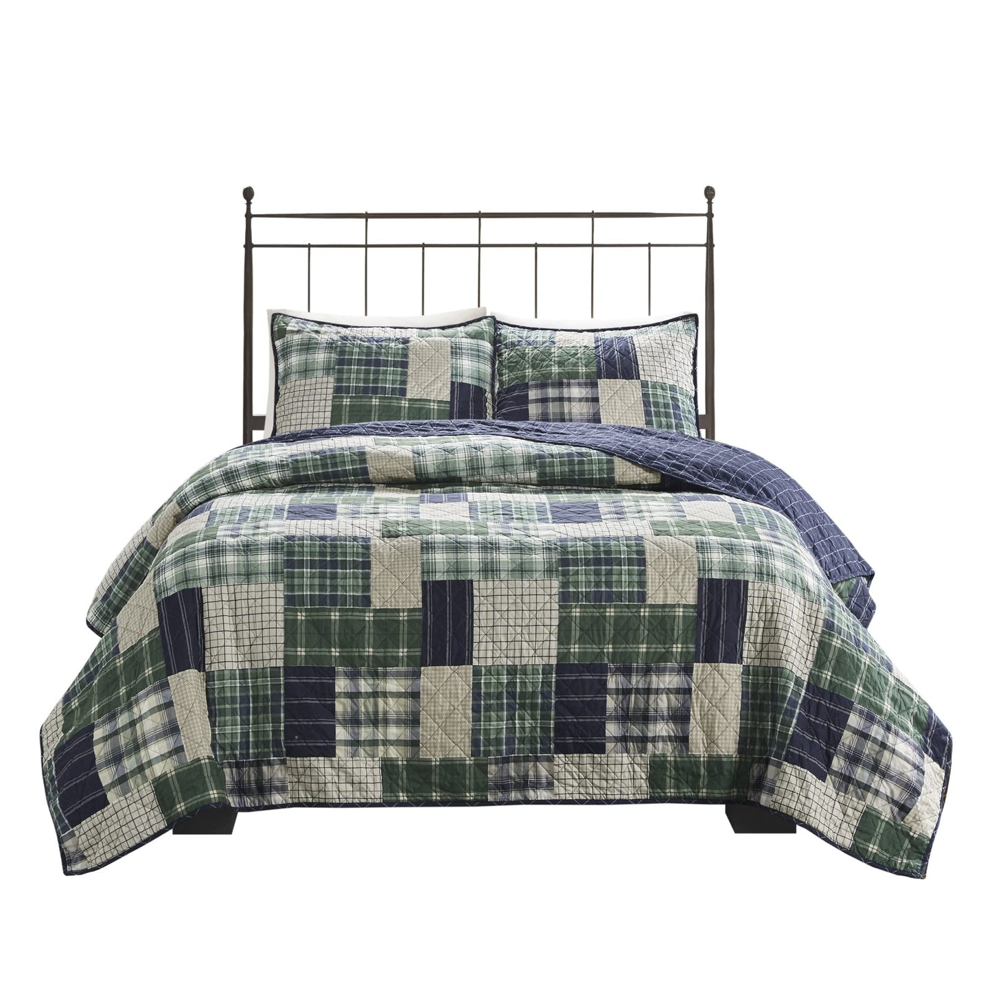 Madison Park Reversible Quilt Cabin Lifestyle Plaid Design - All Season, Breathable Coverlet Bedspread Bedding Set, Matching Shams, King/Cal King(104"x94"), Green/Navy 3 Piece