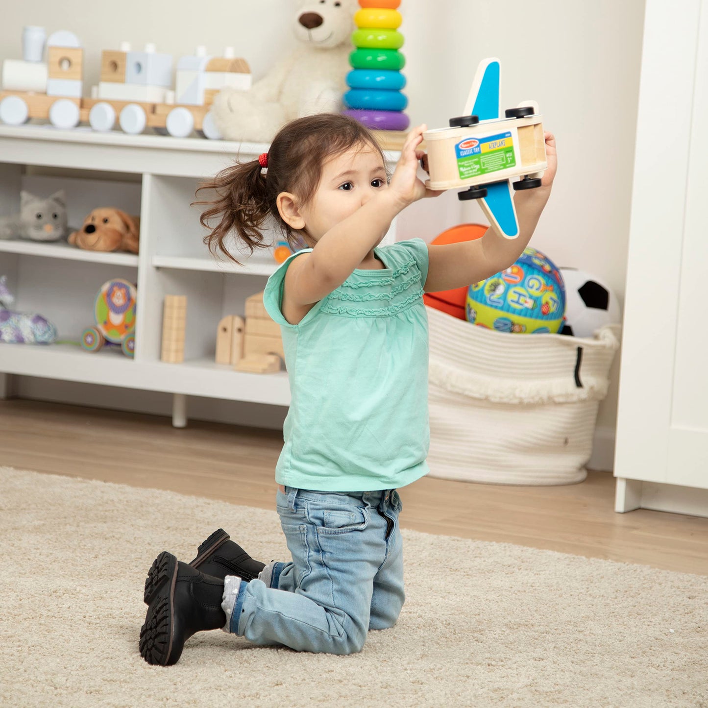 Melissa & Doug Wooden Airplane Play Set with 4 Play Figures and 4 SuitcasesWooden Airplane Toy, Classic Toy for Toddlers for Kids