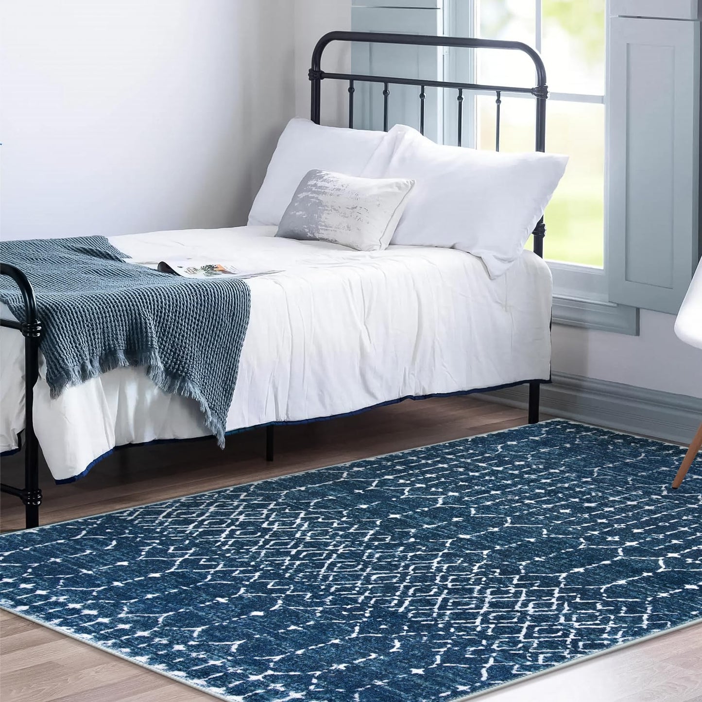 Lahome Moroccan Blue Carpet for Living Room 4x6 Area Rug Non-Slip Ultra-Thin Soft Bedroom Rug Stain Resistant Modern Carpet with Geometric Print, Suitable for Office, Kitchen, Entryway, Dining Room