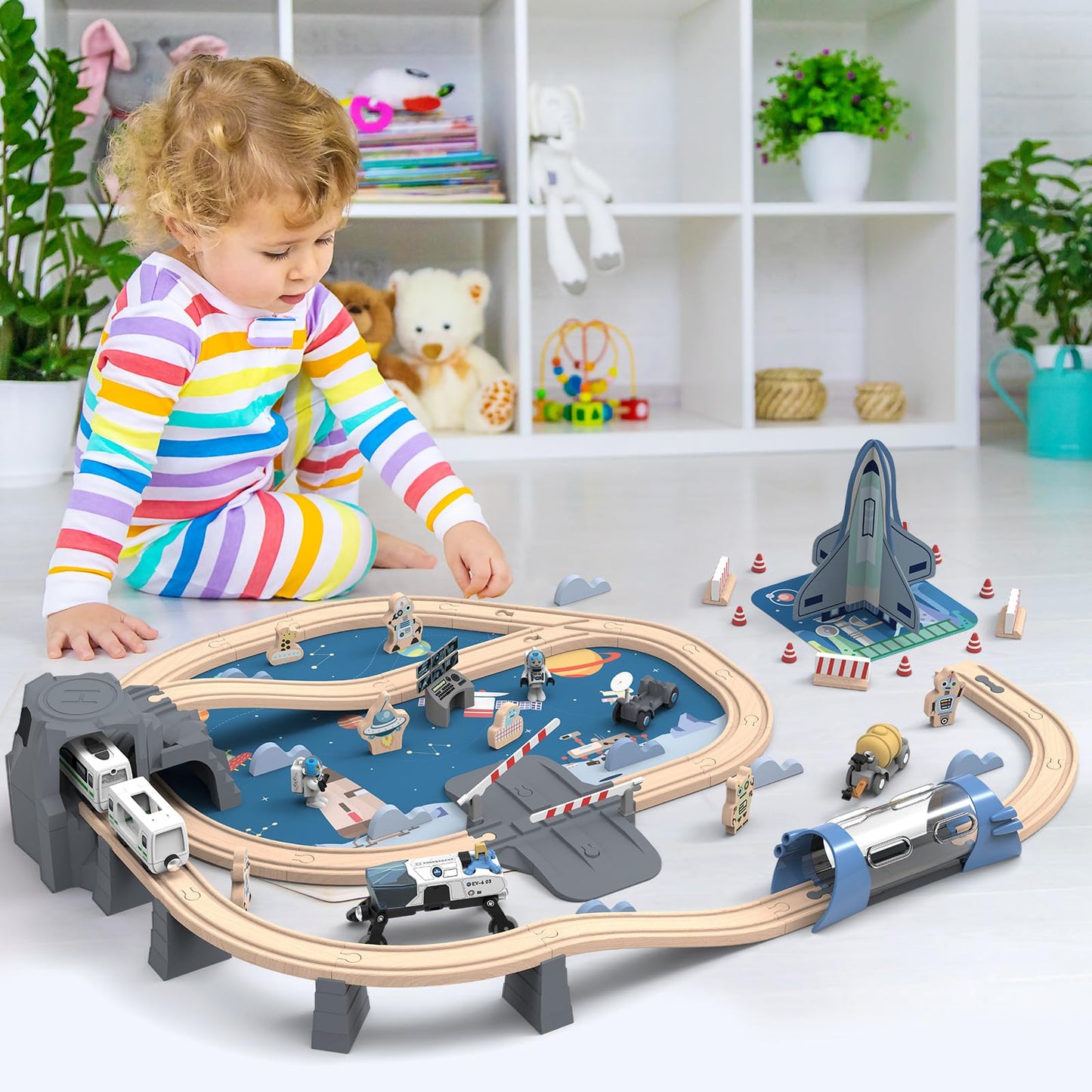 JugueteLand 82 Pcs Wooden Train Set for Toddlers, Magnetic Train with Track for Kids Ages 3-6, Compatiable with Major Brands, Space Railway Playset Gifts for Boys and Girls Ages 3+