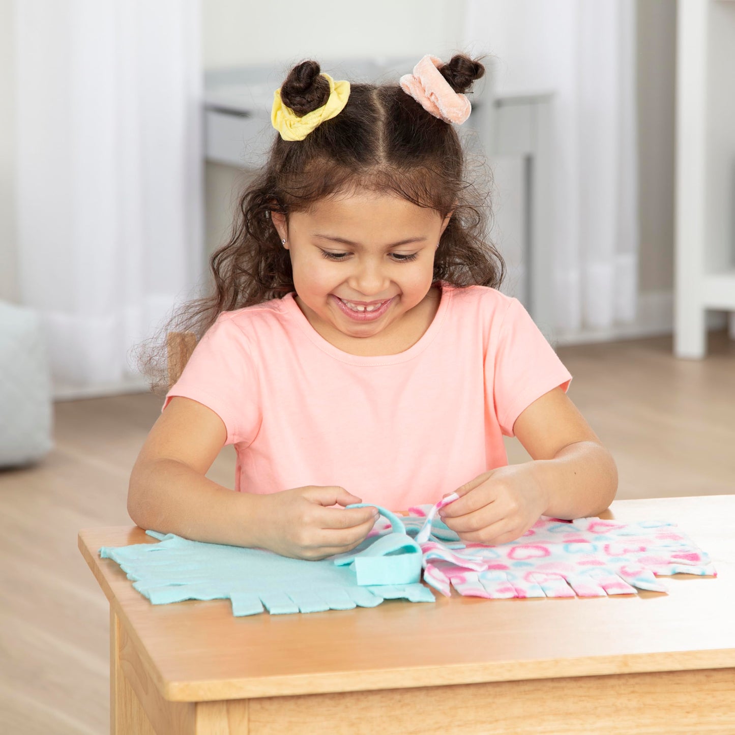 Melissa & Doug Created by Me! Heart Fleece Blanket No-Sew Craft Kit (40 Squares, 3.5 feet x 5 feet)