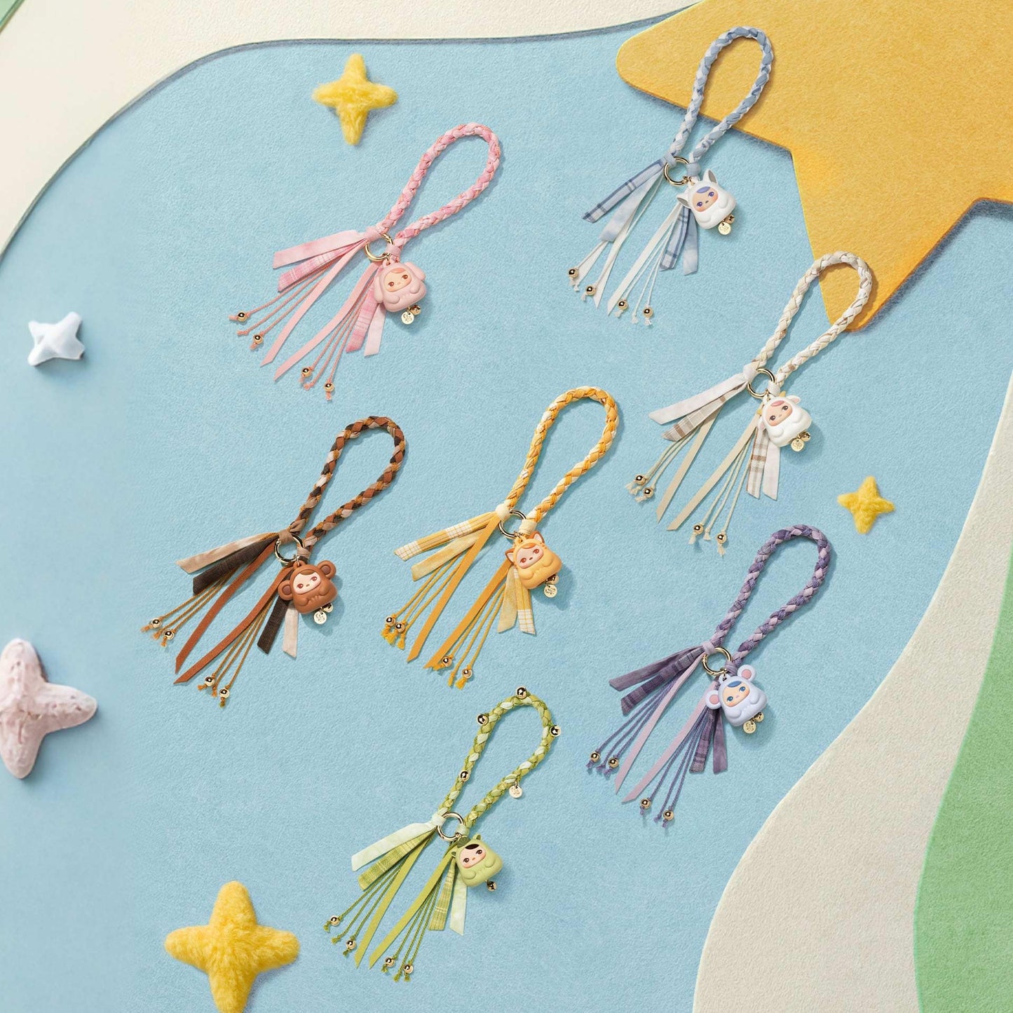 POP MART Pucky Tap Tap Babies Series-Pendant Blind Box, PUCKY Blind Box Action Figures, Random Design Lanyard for Home Decor, Birthday Gifts for Girls Boys Women Men, Single Box