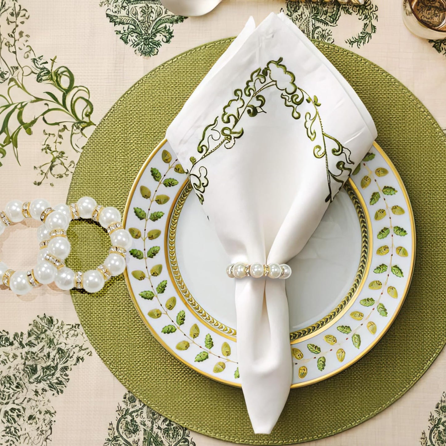 100Pcs Gold Disposable Napkin Rings Imitation Pearl Ring Napkin Holder Delicate White&Gold Beaded Serviette Buckles for Wedding Party Dinner Table Decor and Daily Use