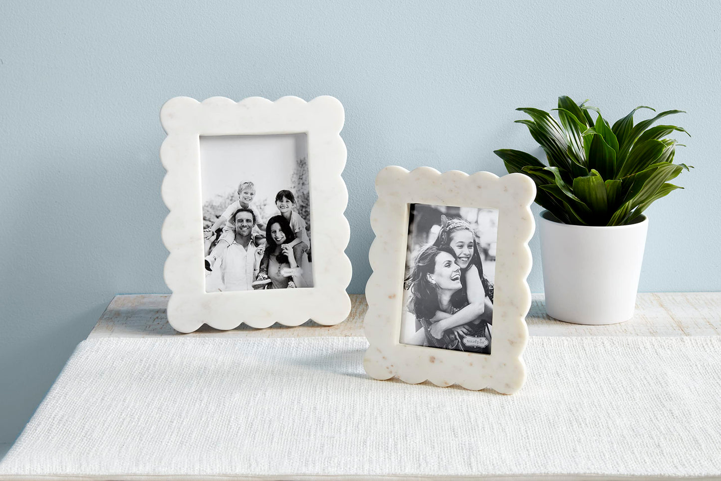 Mud Pie Scalloped Marble Frame, Small, 4x6