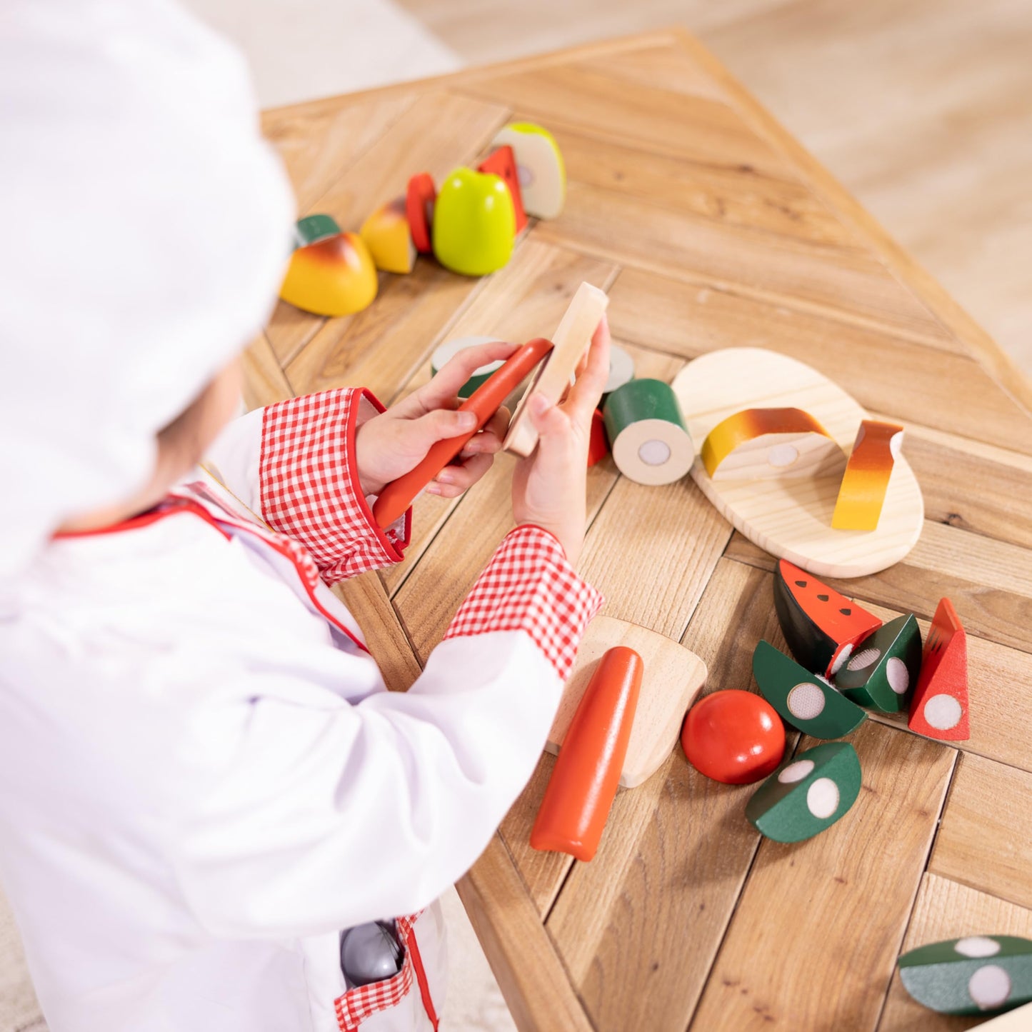 Melissa & Doug Chef Costume, Pretend Play Dress Up Set (8-Pc) Chef's Jacket, Hat, & Accessories, Role Play Toys for Kids 3+