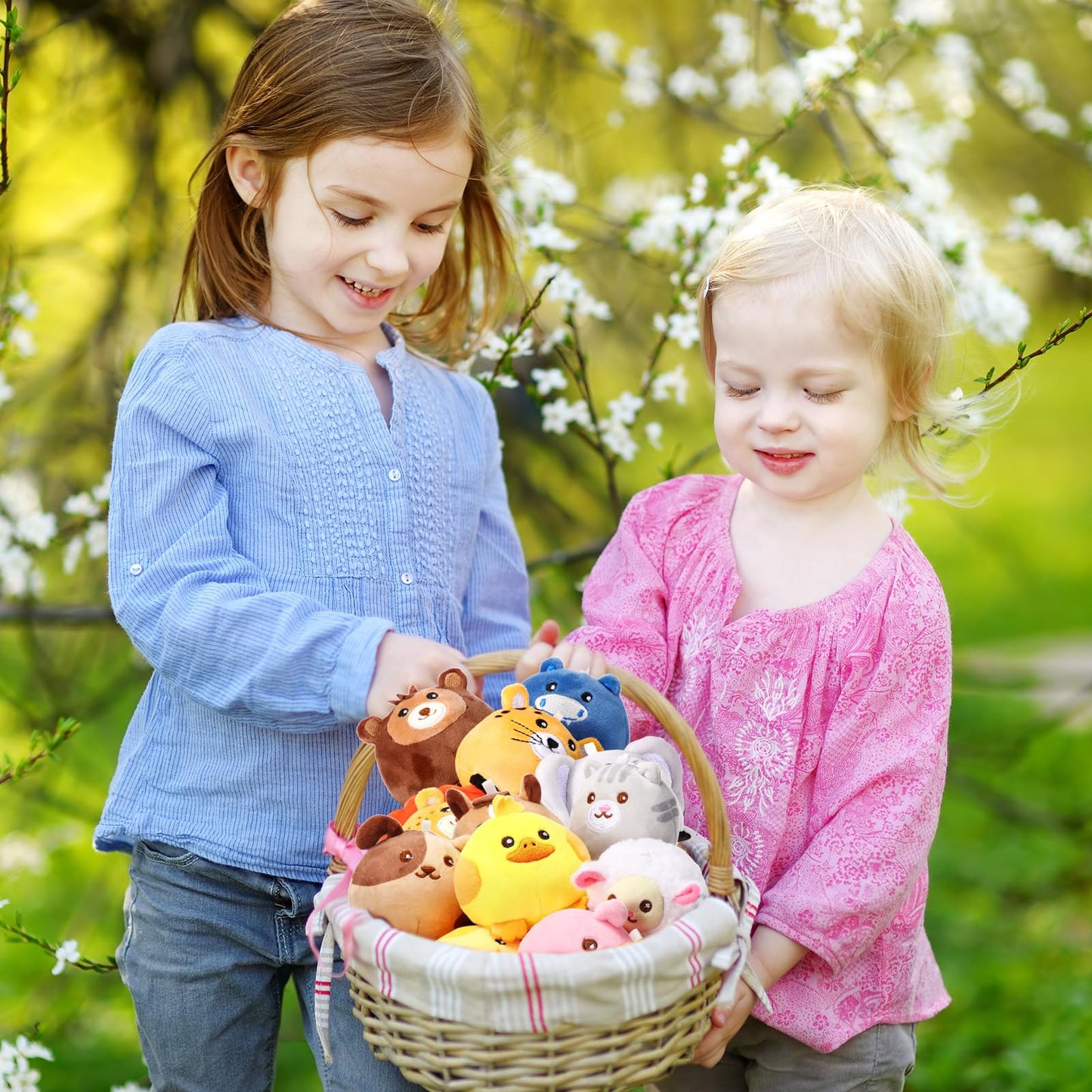 Halloscume 18 Pcs Mini Stuffed Animals Bulk 3.15 Inch Small Plush Forest Farm Jungle Animal Toys Keychains Set for Birthday Gifts Easter Egg Fillers Basket Stuffers School Prizes Party Favors