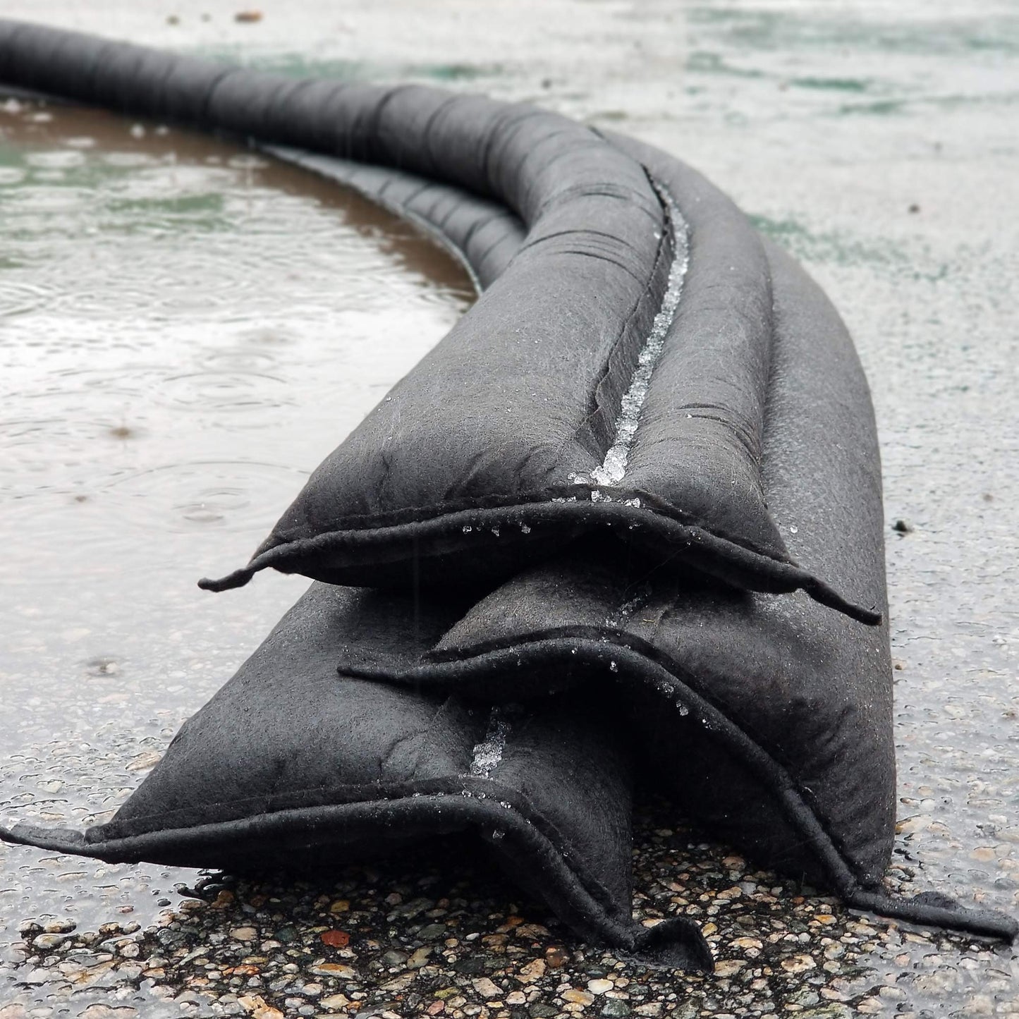 Quick Dam QD617-1 Water Activated Flood Barrier 17 feet, 1-Pack