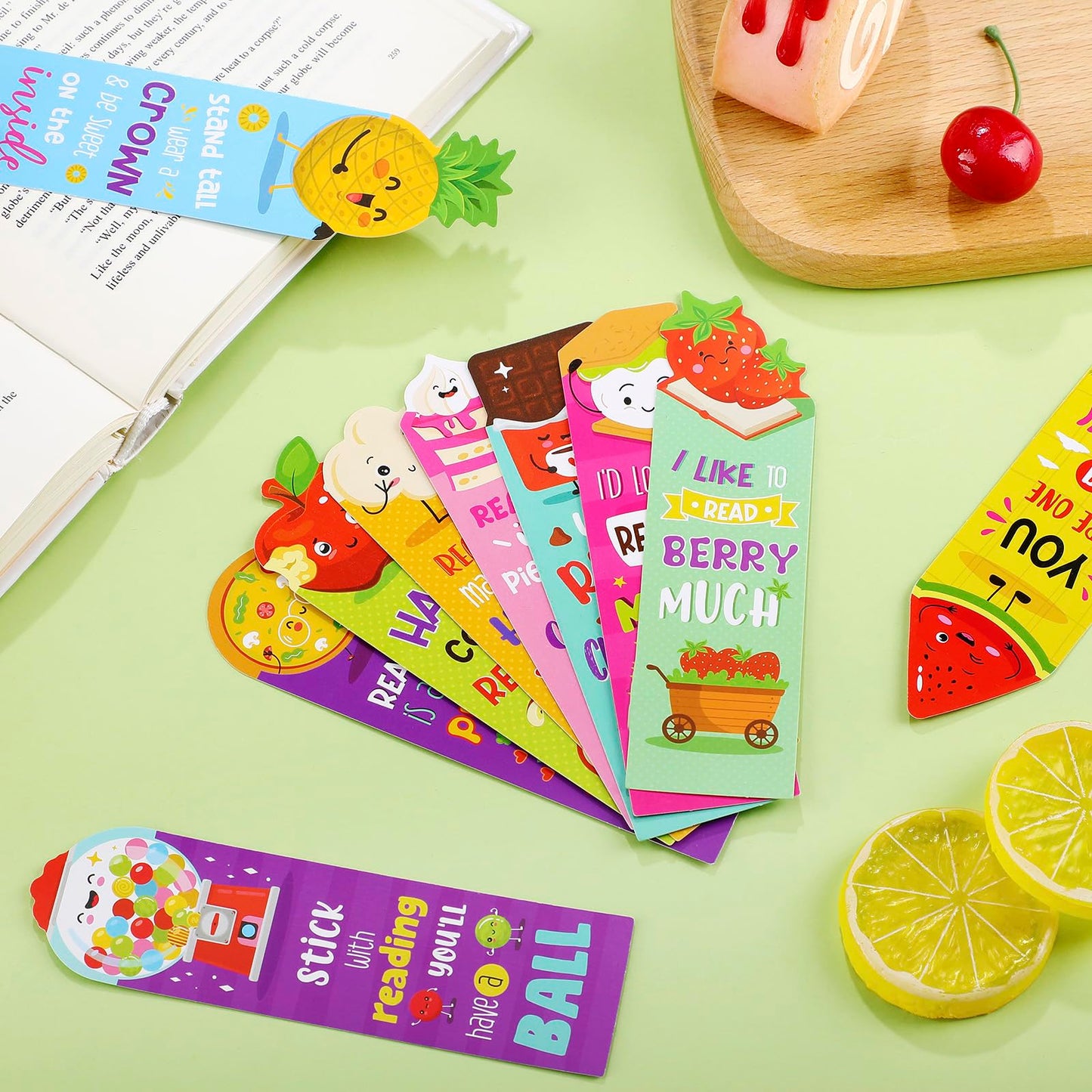 Eersida 400 Pieces Scratch and Sniff Scented Bookmarks Kids Fruit Food Theme Sayings Bookmarks Sayings Assorted Cute Scented Gifts for Students Teens Food Lovers, 10 Styles