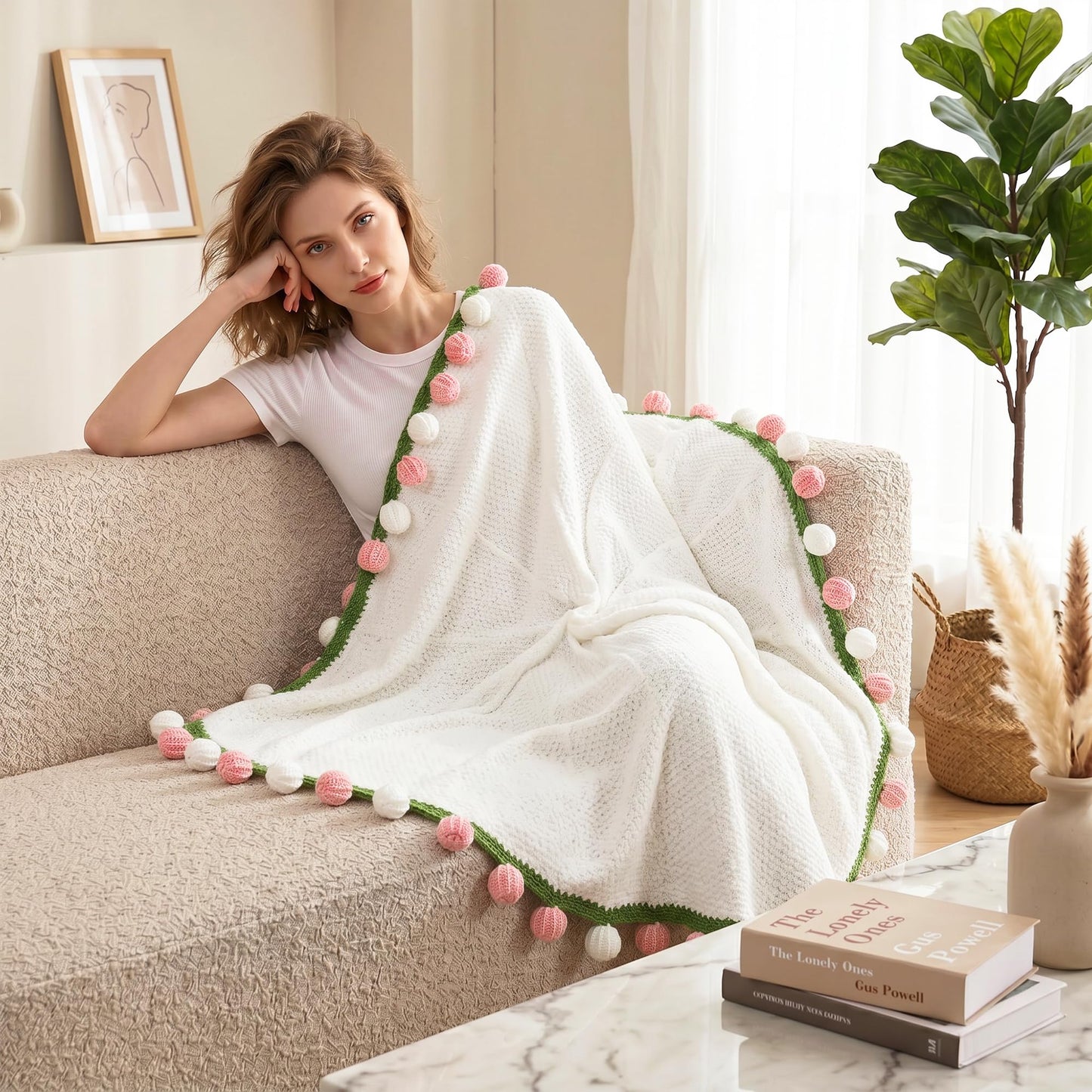 Crochet Flower Bouquet Throw Blanket, 43inch Handmade Knitted Blanket with Rose Flowers, Cute Romantic Gift for Her Girlfriend Mom Mother’s Day Valentine Wedding Anniversary Birthday, Pink and White
