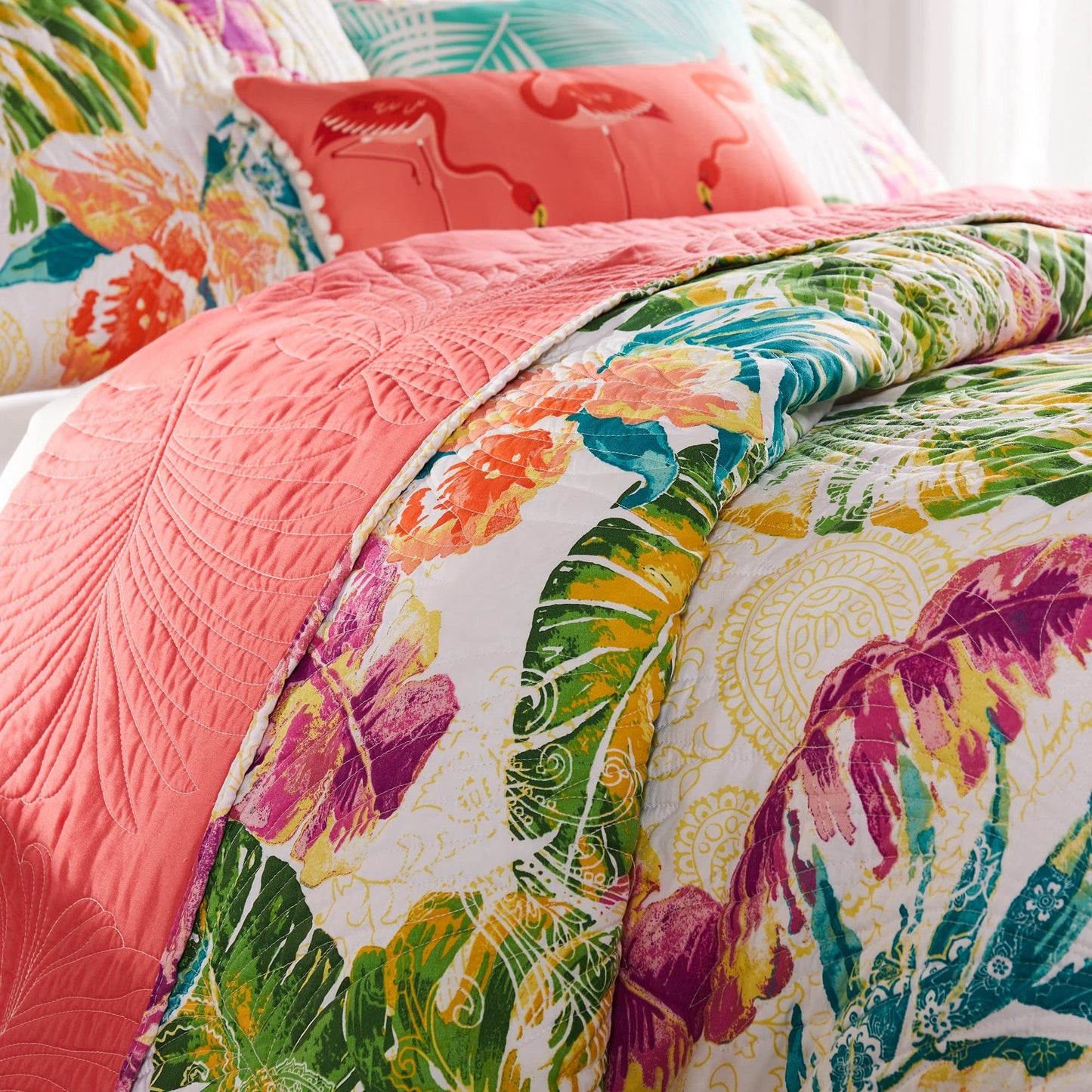 Greenland Home Tropics Palm Leaves Coastal Cotton Blend Quilt Set, 3-Piece King/Cal King, Coral