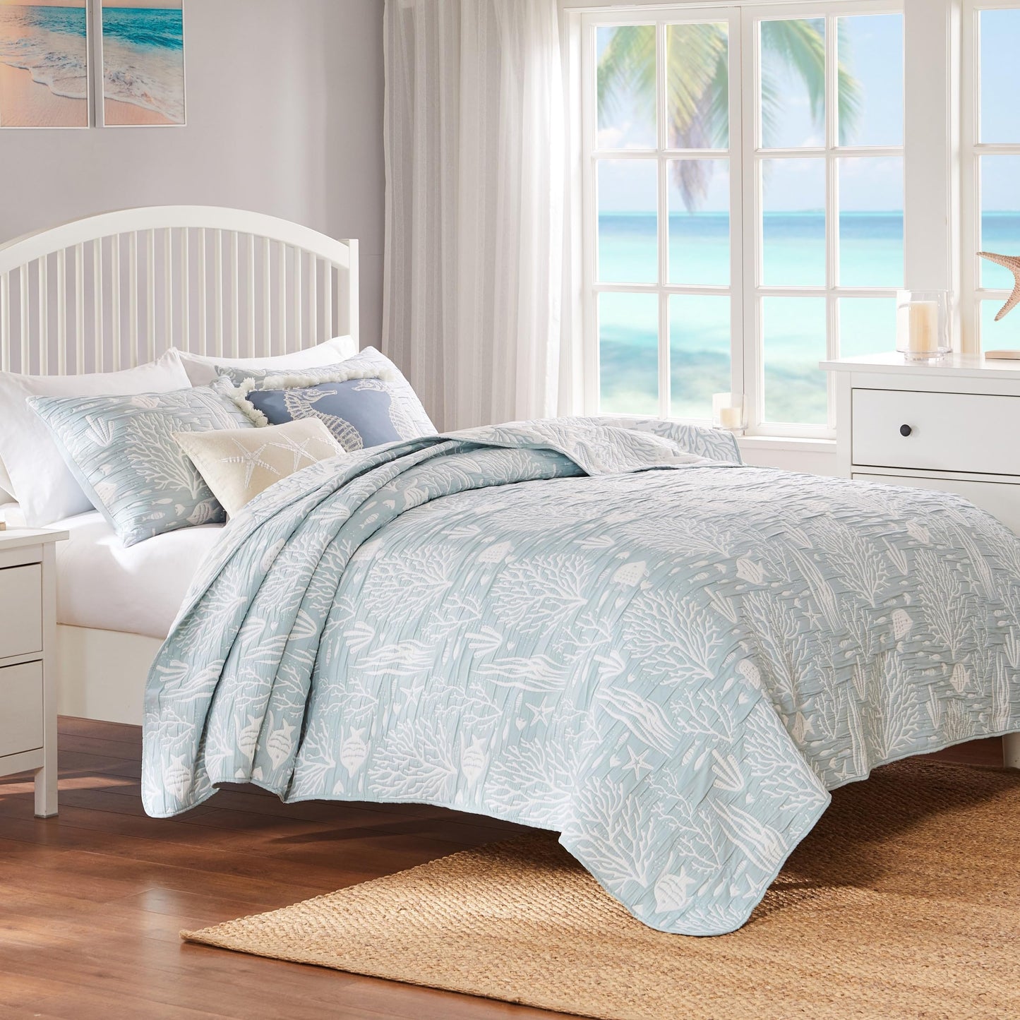 Greenland Home Coastal Paradise Reversible Matelassé Coverlet Set, 3-Piece Full/Queen, Marina Seafoam