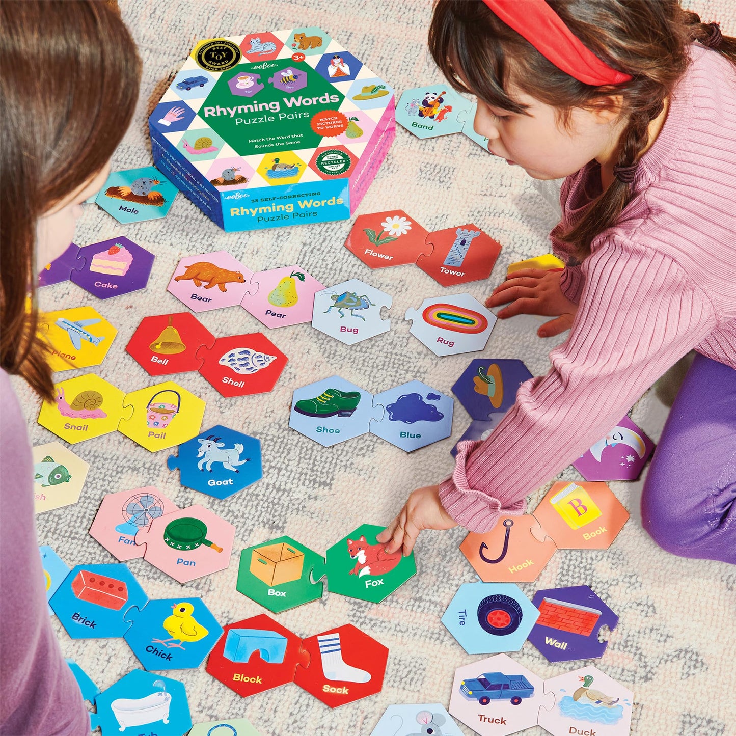 eeBoo: Hexagon Puzzle Pairs - Rhyming Words - 33 Hexagon Shaped Puzzle Pairs, Match Sounds to Images, Educational Preschool Learning, Kids Ages 3+