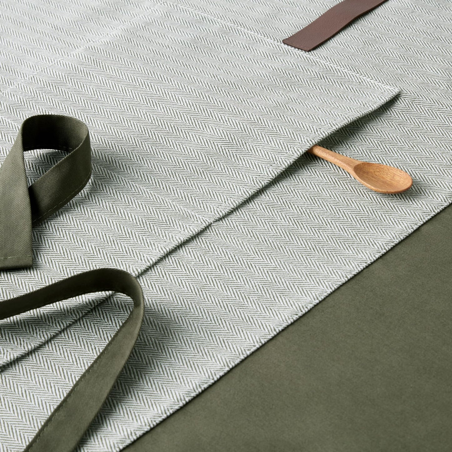 KitchenAid® Evergreen Design Series Herringbone Apron, 100% Cotton, Adjustable Straps, Deep Forest Green, 32"x28"