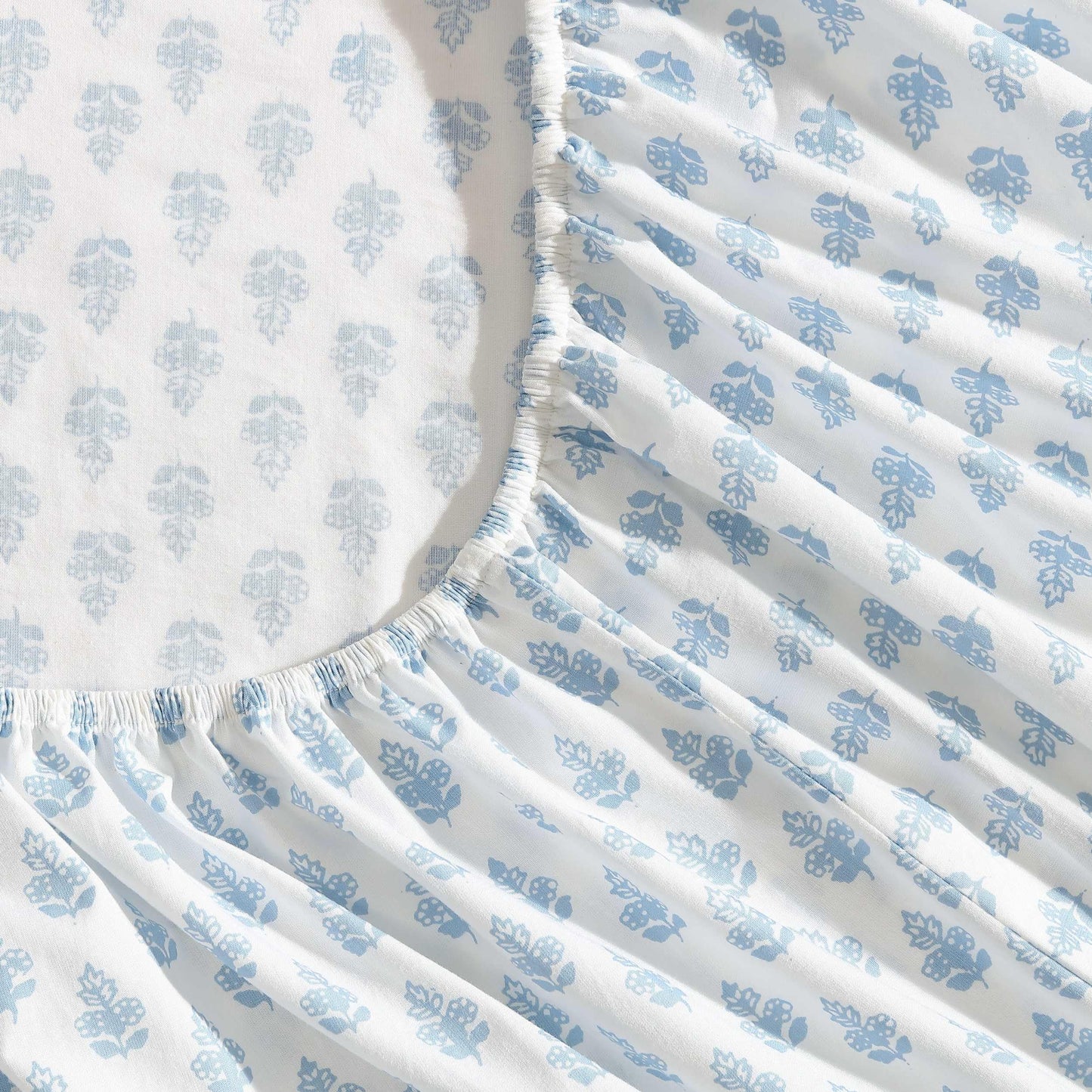 Laura Ashley - King Size Sheet Set, 100% Cotton Percale Bedding with Matching Pillowcases, Fully Elastic Fitted Sheet, Deep Pocket, Floral Room Decor (Francesca Blue)