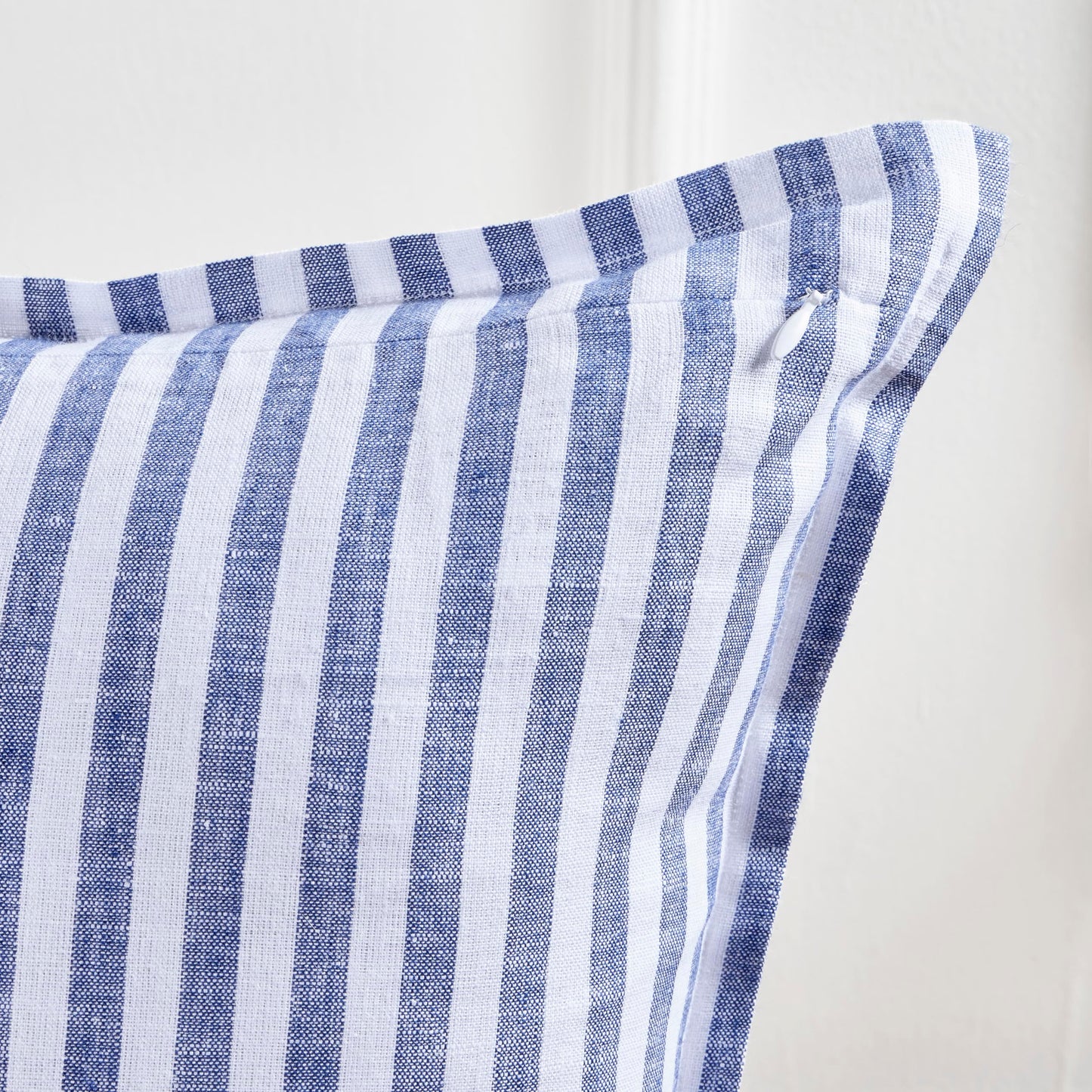 Solino Home Linen Pillow Cover 20 x 20 Inch - 100% European Flax Navy and White Stripe Decorative Throw Pillow Case with Invisible Zipper - Santa Barbara, Cushion Cover for Couch, Sofa, Bed, Chair