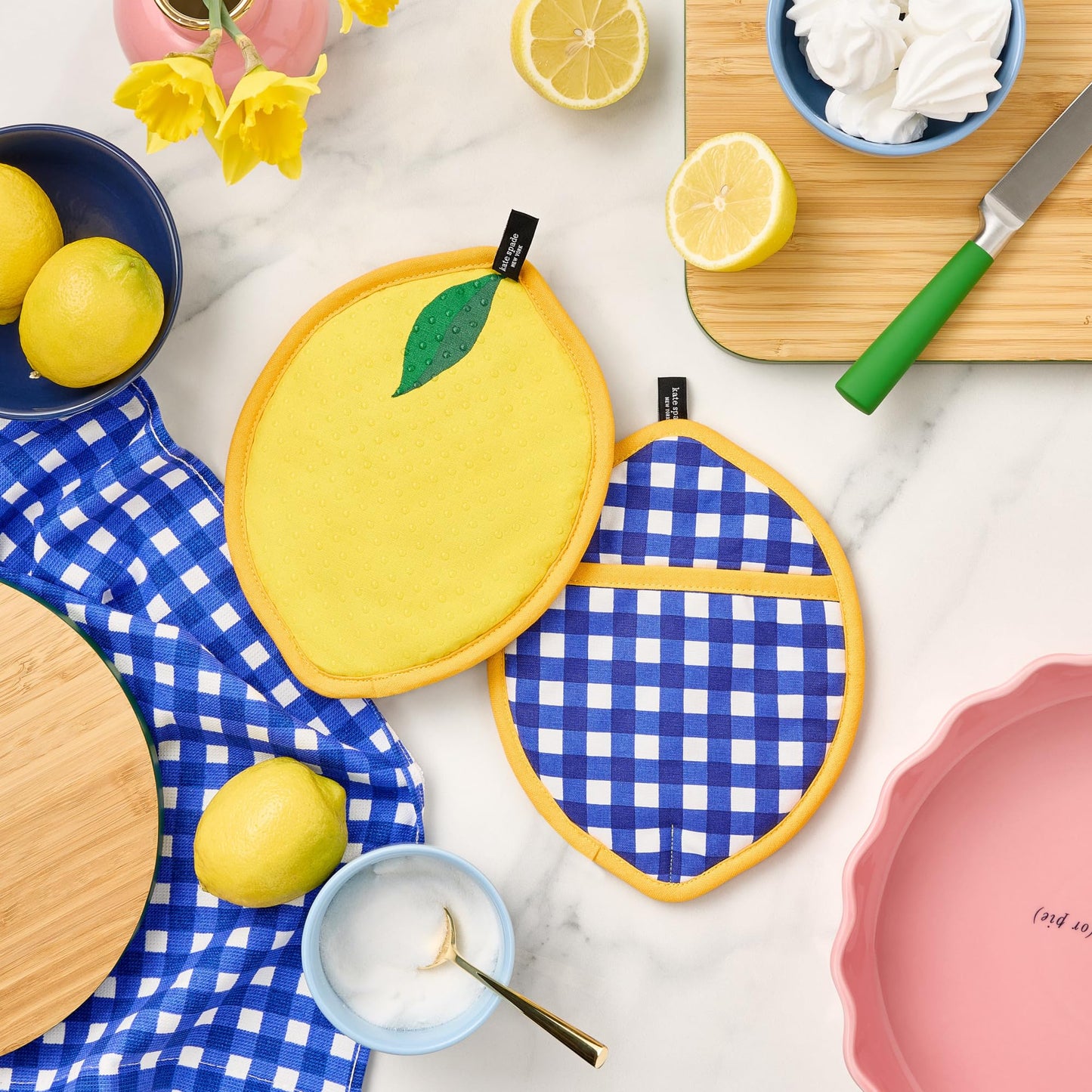 kate spade new york Lemon Party and Spring Gingham Pot Holder 2-Pack Set, Heat Resistant, 100% Cotton, Navy Blue/Yellow, 7"x10"