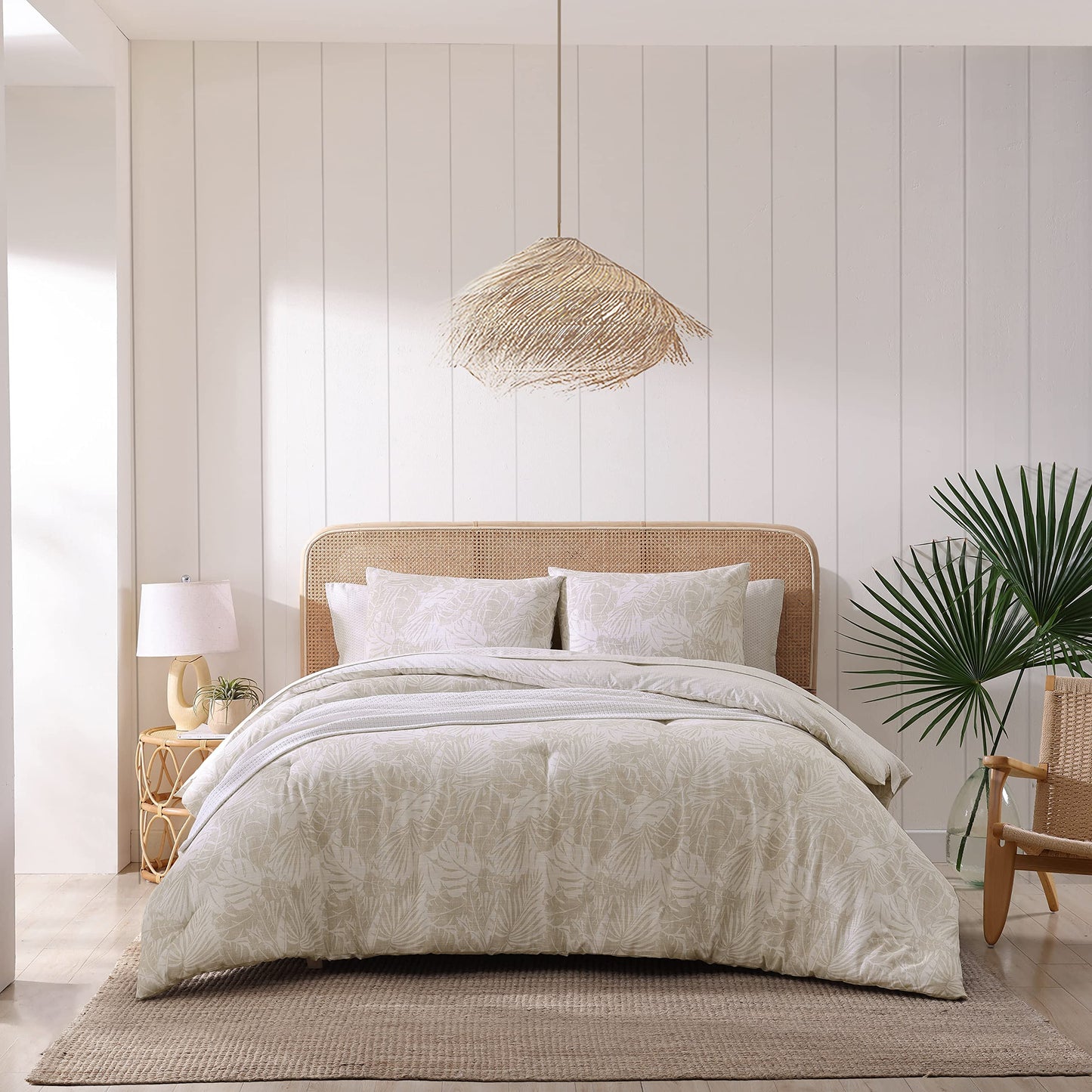 Tommy Bahama - Queen Duvet Cover Set, Reversible Cotton Bedding Set with Matching Shams, Coastal Inspired Bedding Essentials (Costa Blanca Beige, Queen)