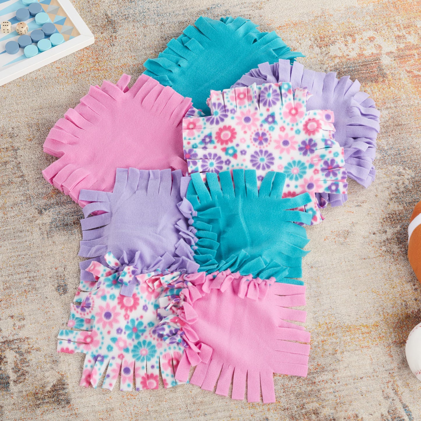 Melissa & Doug Created by Me! Flower Fleece Quilt, Arts & Crafts, No-Sew Fleece Quilt, High-Quality Soft Material, 48-Pieces