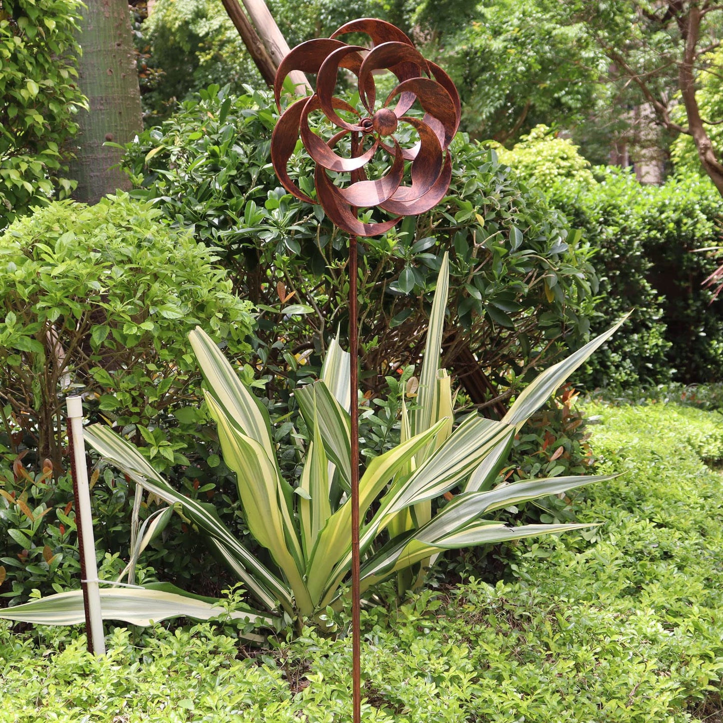 360 Degrees Metal Swivel Classical Wind Spinner Willow Leaves for Patio Lawn Outdoor Yard Lawn Garden
