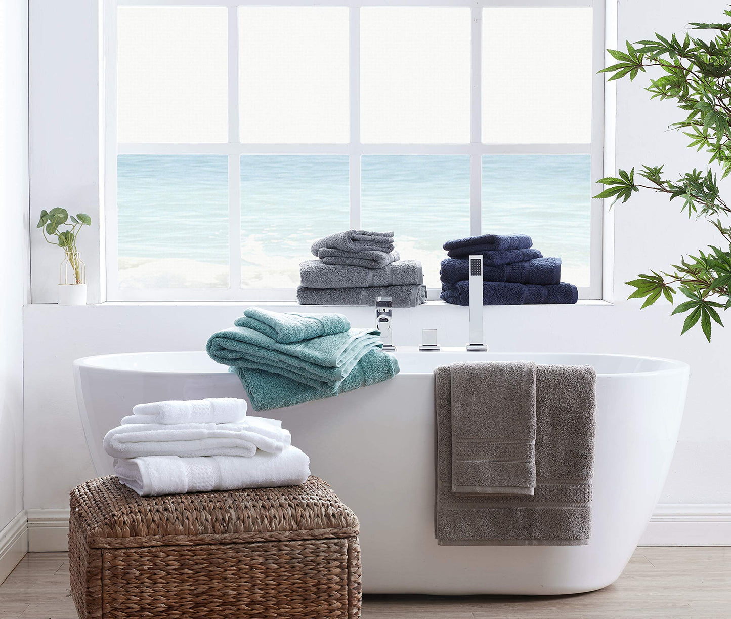 Nautica - Bath Towels, Highly Absorbent & Fade Resistant Bathroom Essentials, Oeko-Tex Certified (Oceane Navy, 6-Piece)