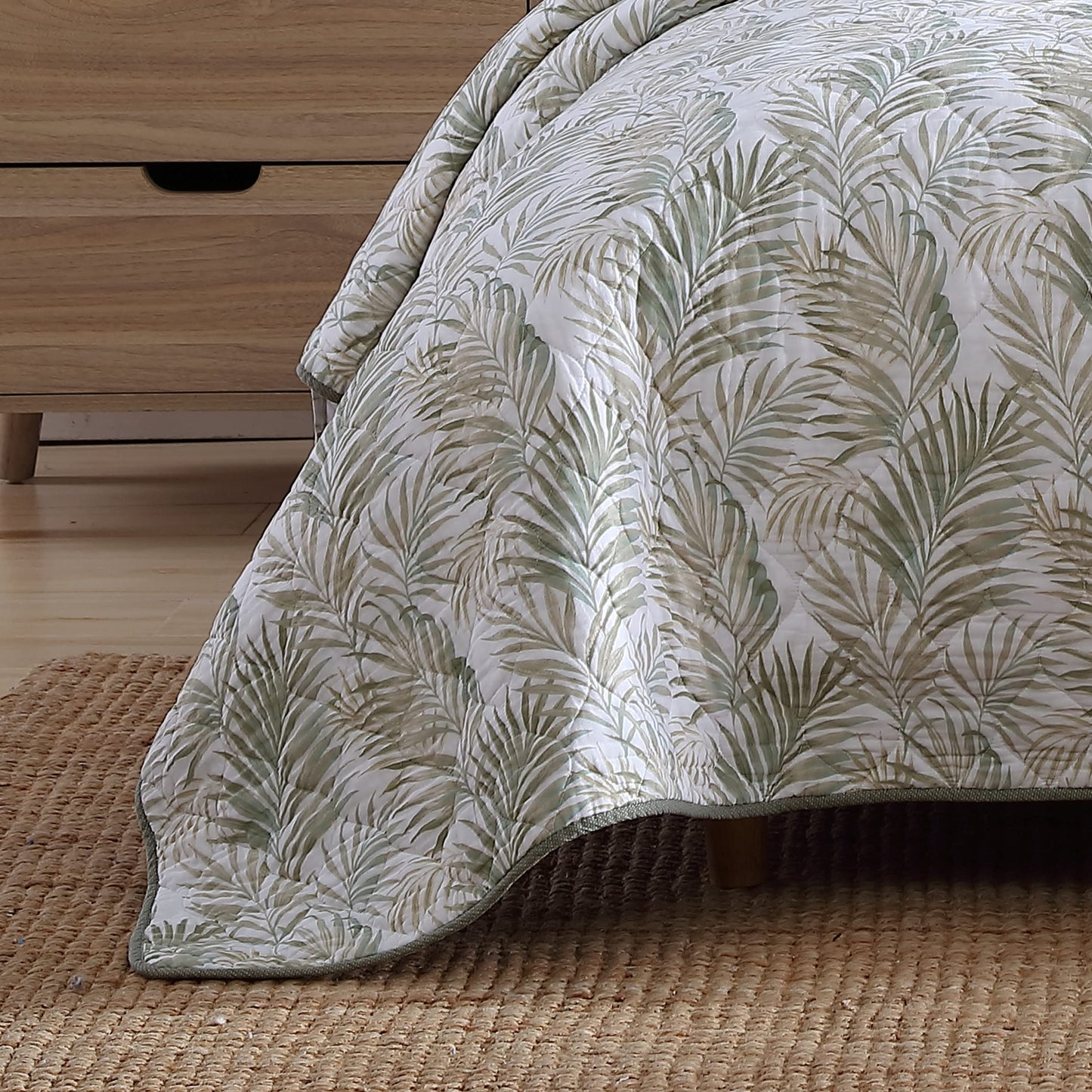 Tommy Bahama - Queen Quilt Set, Reversible Cotton Bedding with Matching Shams, Soft Coastal Bedspread, Super Soft Bedding Set (Maui Palm Green, Queen)
