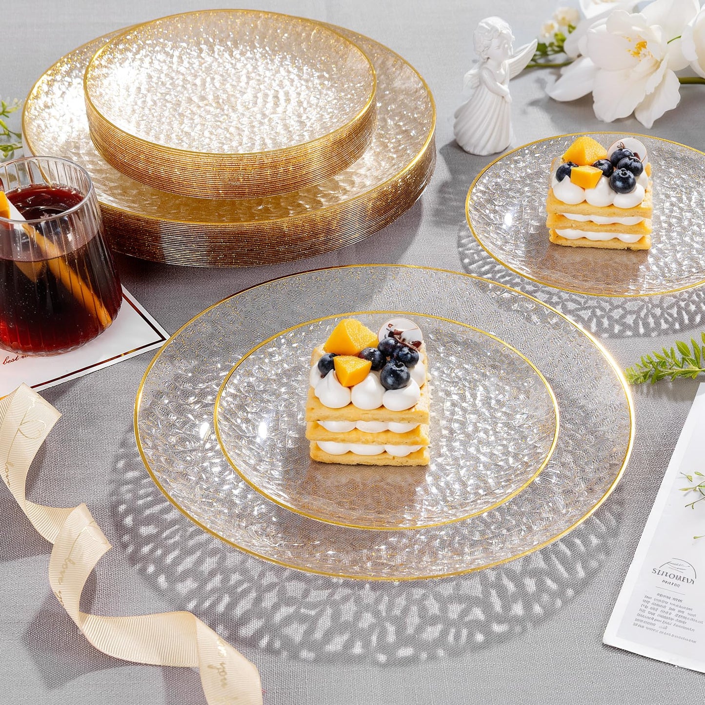 Rubtlamp 60Pcs Clear Gold Plastic Plates, Gold Glitter Disposable Plates, Hammered Plastic Plates Included 30 Dinner Plate And 30 Dessert Plates for Party