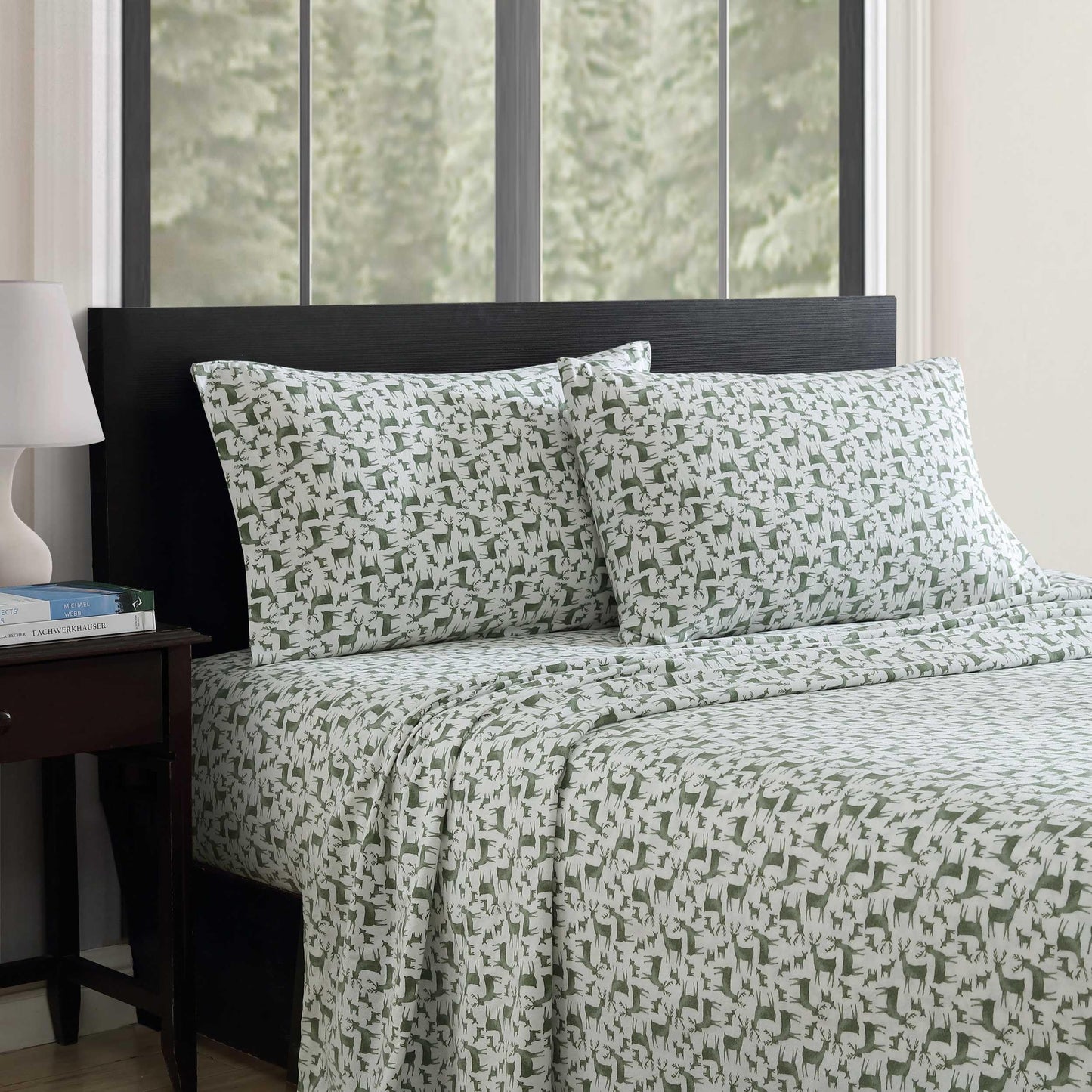 Eddie Bauer - Flannel Sheets Queen Size, Anti-Pilling & Wrinkle Resistant Cotton, Touchably Soft for All-Season Comfort - Bed Sheets with Matching Pillowcases & Fitted Sheet (Deer Camp Green)