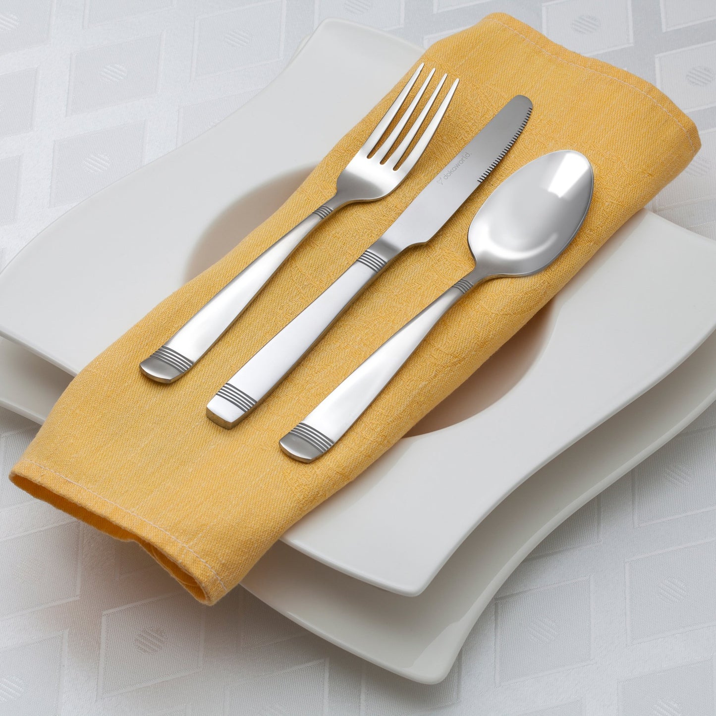 Dokaworld Elegant Design Flatware, Silverware Set for 8 persons, 40 Piece - Spoons, Forks, and Knives 18/10 Stainless Steel, Dishwasher Safe