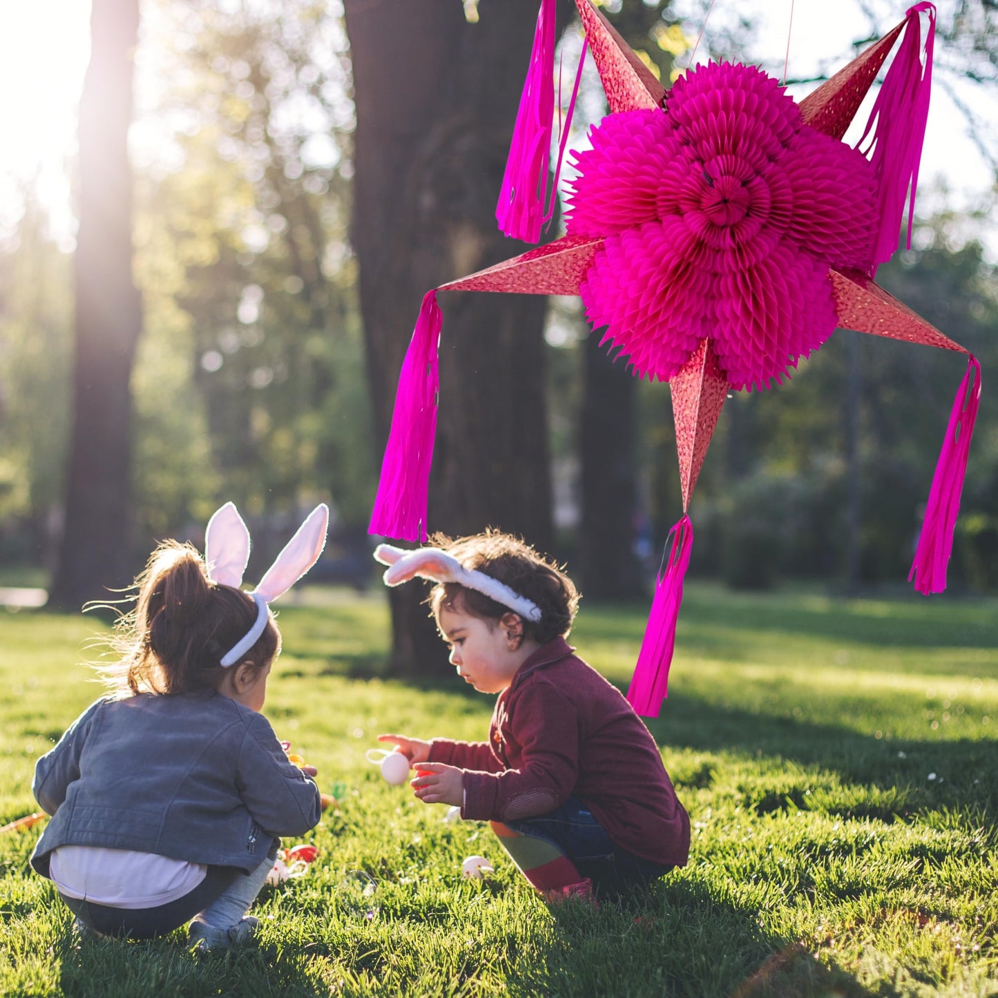 Mexican Star Pinata (32"), Hot Pink Piñata with Rose Gold Cones and 30 ft Rope - Large Pinata for Baby/Bridal Shower, Quinceañera, Glamorous Pink Party Decoration