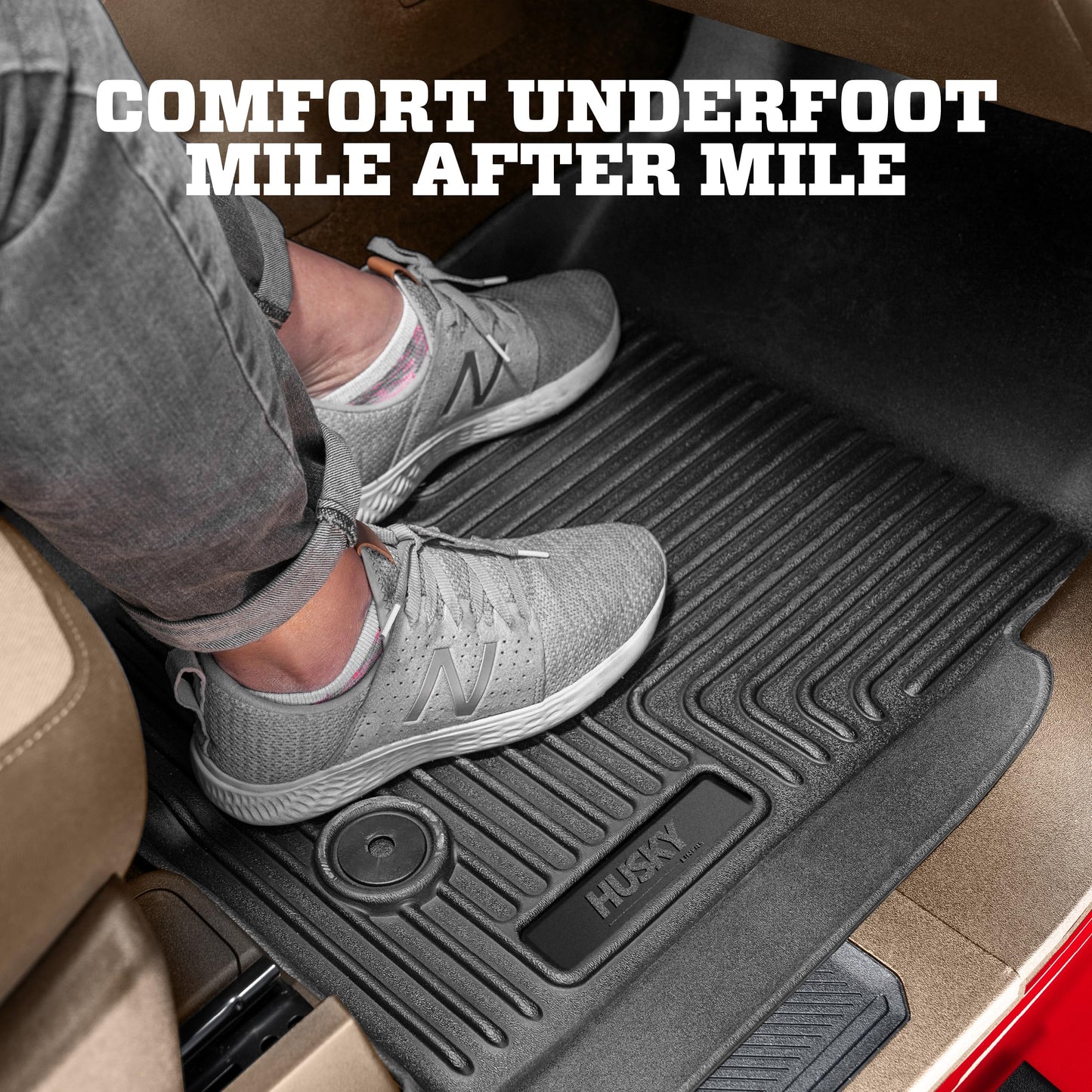Husky Liners Weatherbeater Floor Mats | Fits 1999-2007 Ford F-250/F-350 (All Cab Sizes) Without Manual Shifter | Front Row, 2-pc Black - 13481