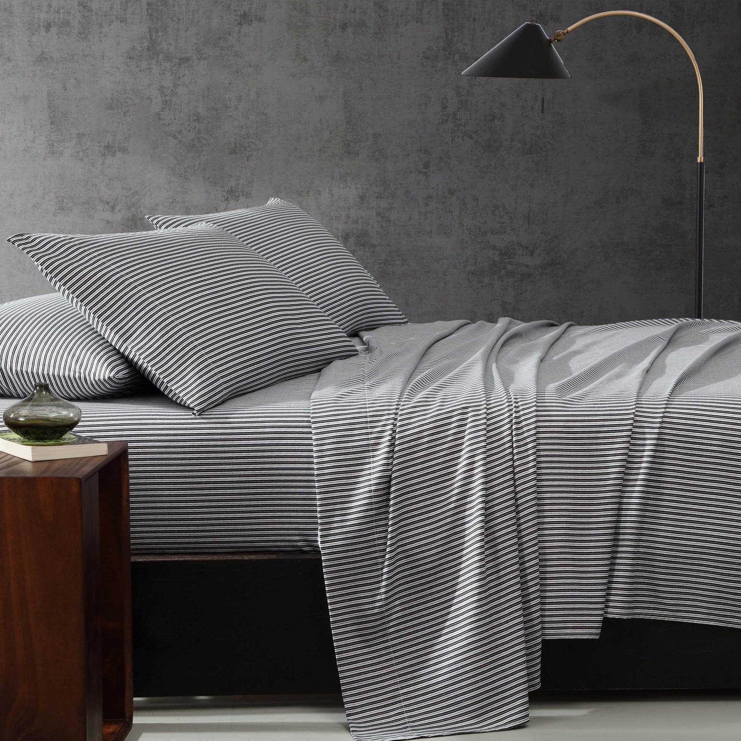Kenneth Cole - King Sheet Set, Wrinkle-Resistant Bedding, Deep Pockets - Bed Sheets with Matching Bonus Pillowcases & Fitted Sheet (Twill Stripe Texture Black)
