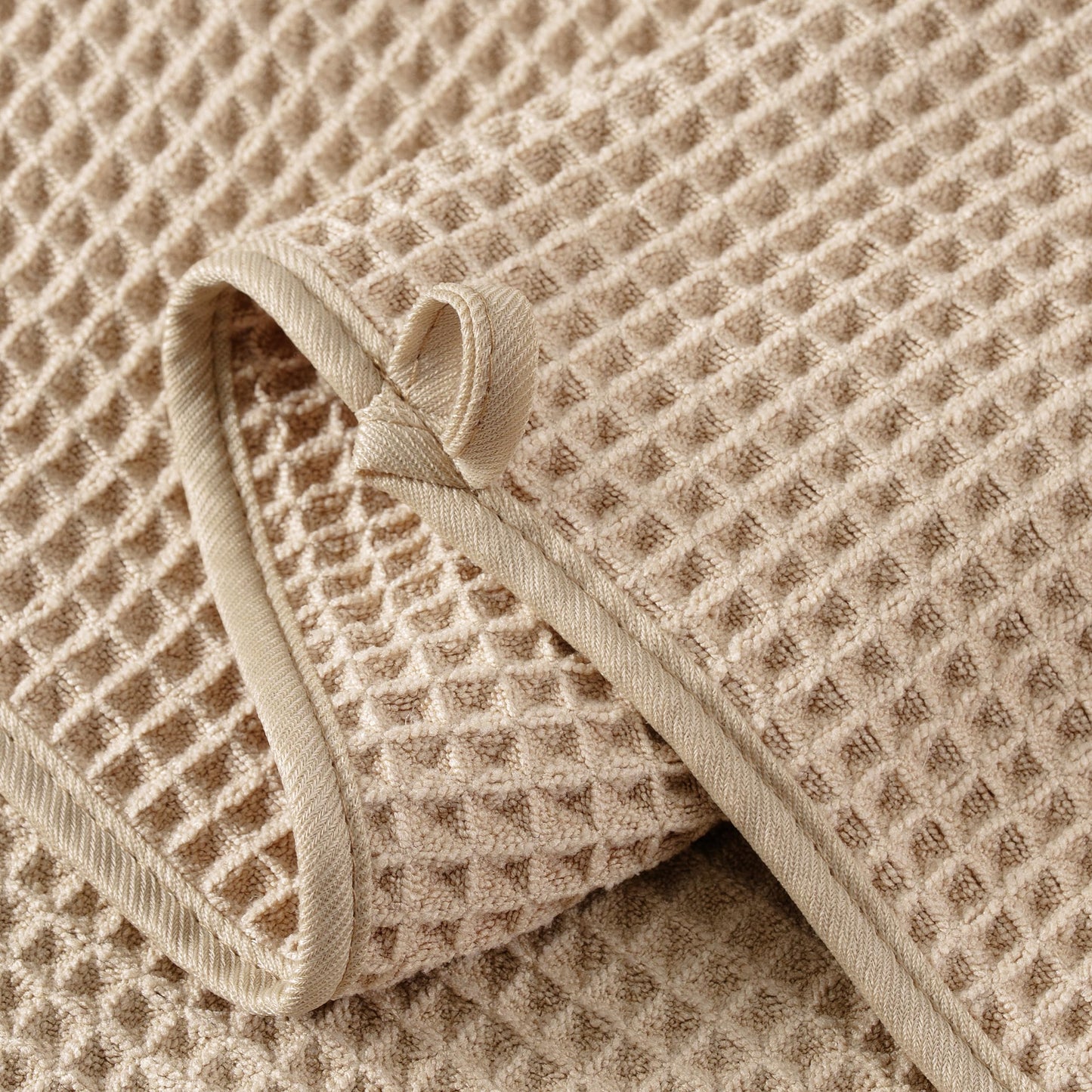 Microfiber Waffle Bath Towels, 4 Pieces, Soft, Absorbent, Fast Drying, Lint Free 430 GSM (Beige)