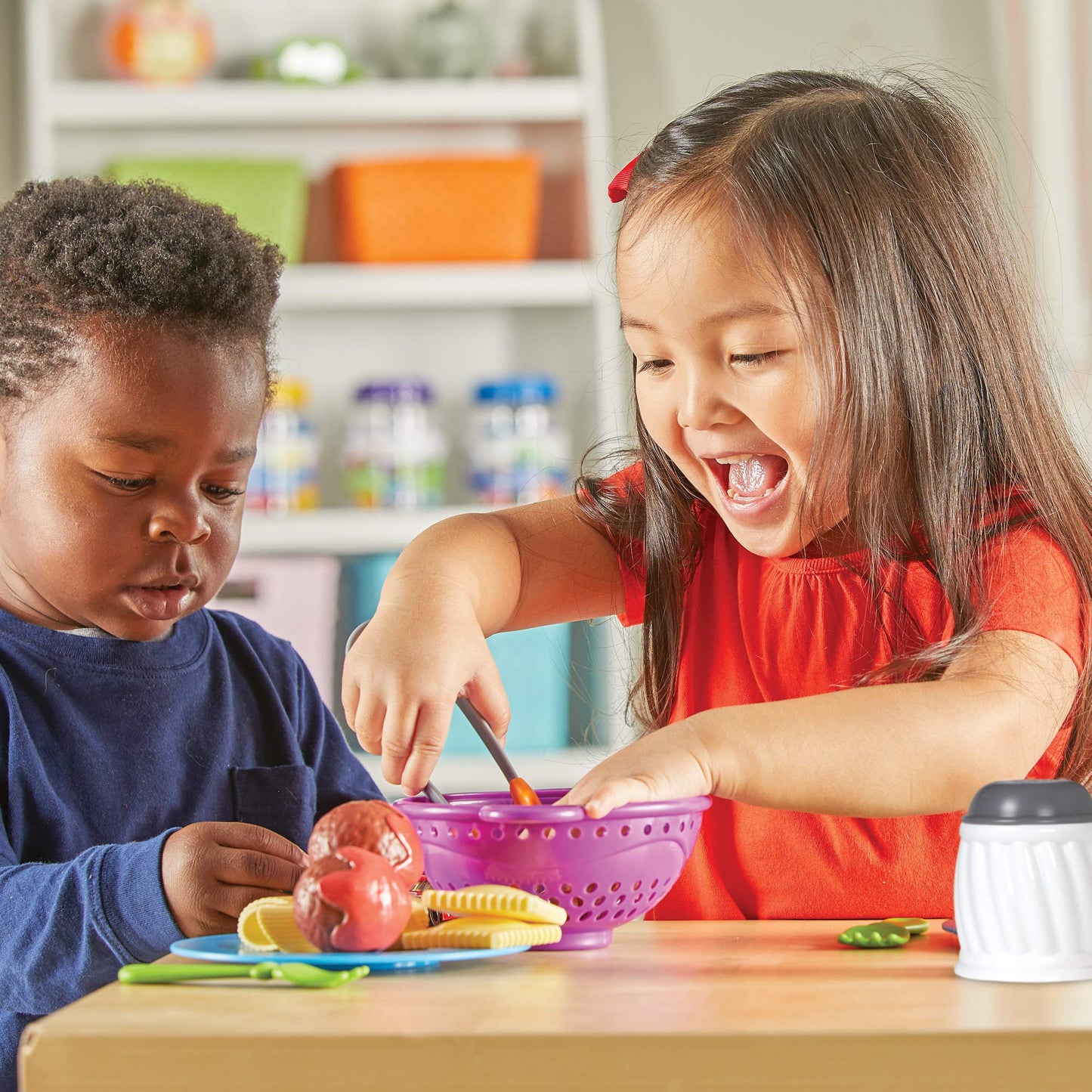 Learning Resources CA New Sprouts Pasta Time, Pretend Play, Play Food, 20 Piece Set, Ages 2+ , Multicolor