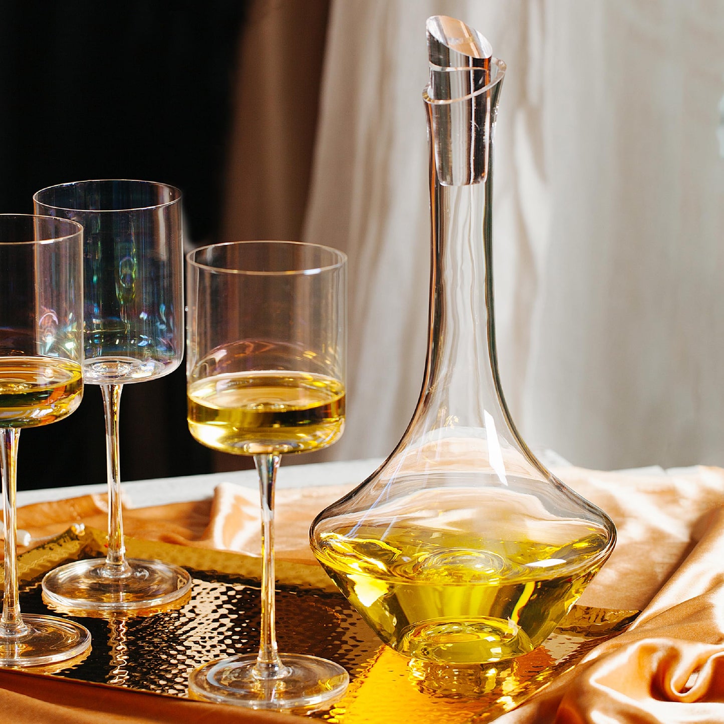 BTaT- Wine Decanter with Stopper, Hand Blown Crystal Glass, Red Wine Decanter Set,