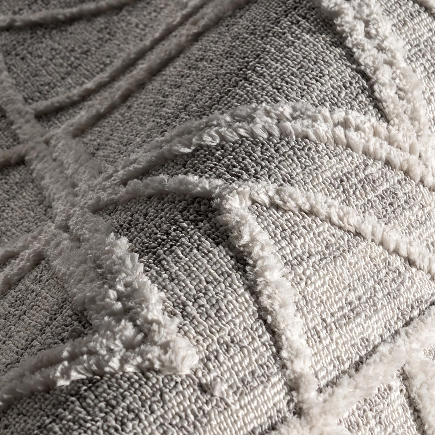 nuLOOM 2'6" x 8' Ansley Moroccan Tassel Area Rug, Light Grey, High-Low Textured Bohemian Design, Plush High Pile, Stain Resistant, For Bedroom, Living Room, Hallway, Entryway