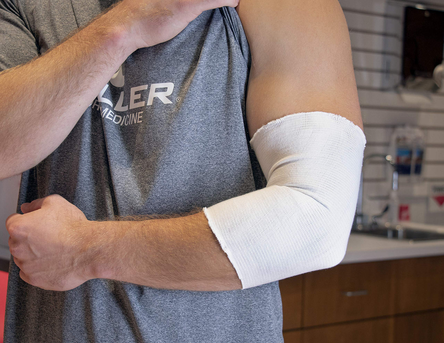 MUELLER Sports Medicine Tubular Knit Compression Bandage, Compression Sleeve Support for Men and Women, Cut-to-Fit, Machine Washable, White, 5-Inches Wide