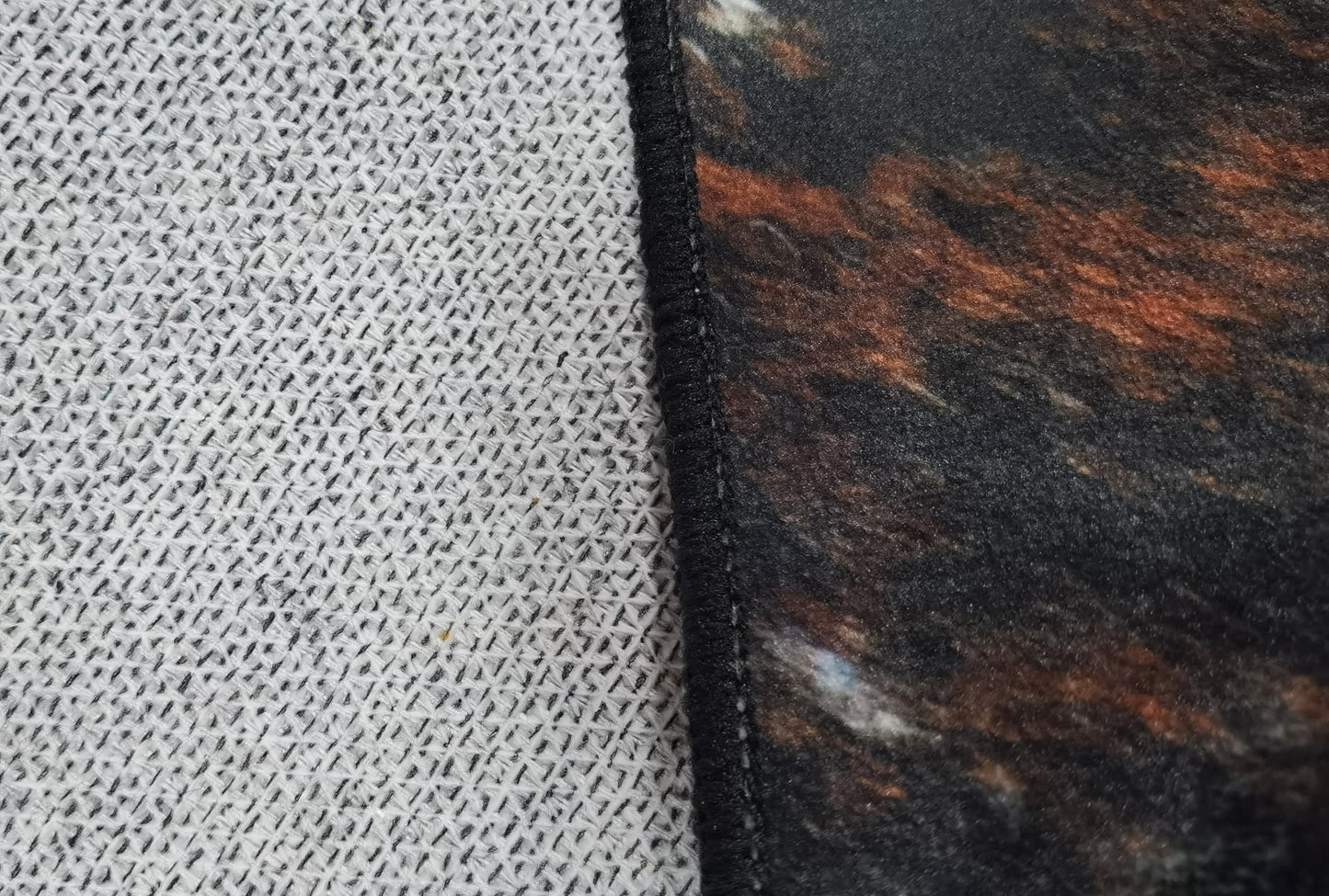 MUGINYU Western Cowhide Area Rug 5x7 for Bathroom Home Decor,Brown Cow Print Rug,Farmhouse Cowboy Animal Fur Rug Non Slip Washable (Brown Cow)