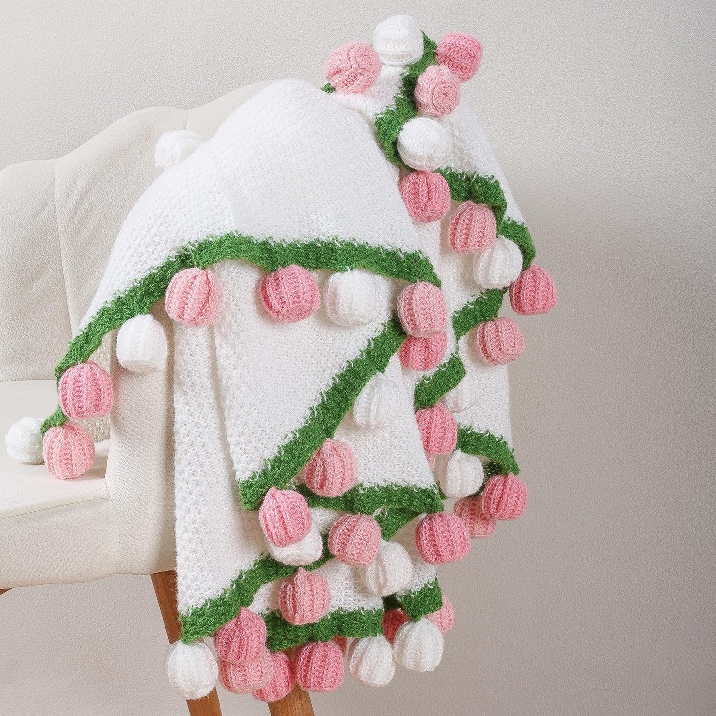 Crochet Flower Bouquet Throw Blanket, 43inch Handmade Knitted Blanket with Rose Flowers, Cute Romantic Gift for Her Girlfriend Mom Mother’s Day Valentine Wedding Anniversary Birthday, Pink and White