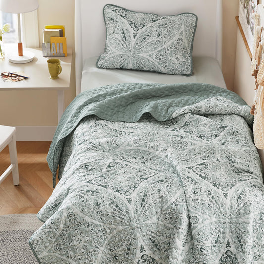 Comfort Spaces Boho Quilt Set Twin Reversible Vermicelli Quilting Twin Size Bed, All Season, Lightweight, Coverlet Winter Layer Bedding, Shams, Gloria, Twin/Twin XL Green 2 Piece