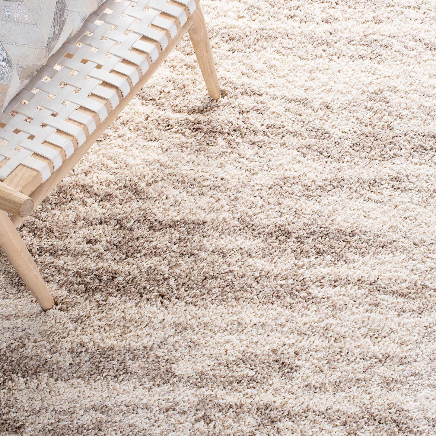SAFAVIEH Hudson Shag Collection Accent Rug - 3' x 5', Ivory & Beige, Modern Design, Non-Shedding & Easy Care, 2-inch Thick Ideal for High Traffic Areas in Entryway, Living Room, Bedroom (SGH206B)