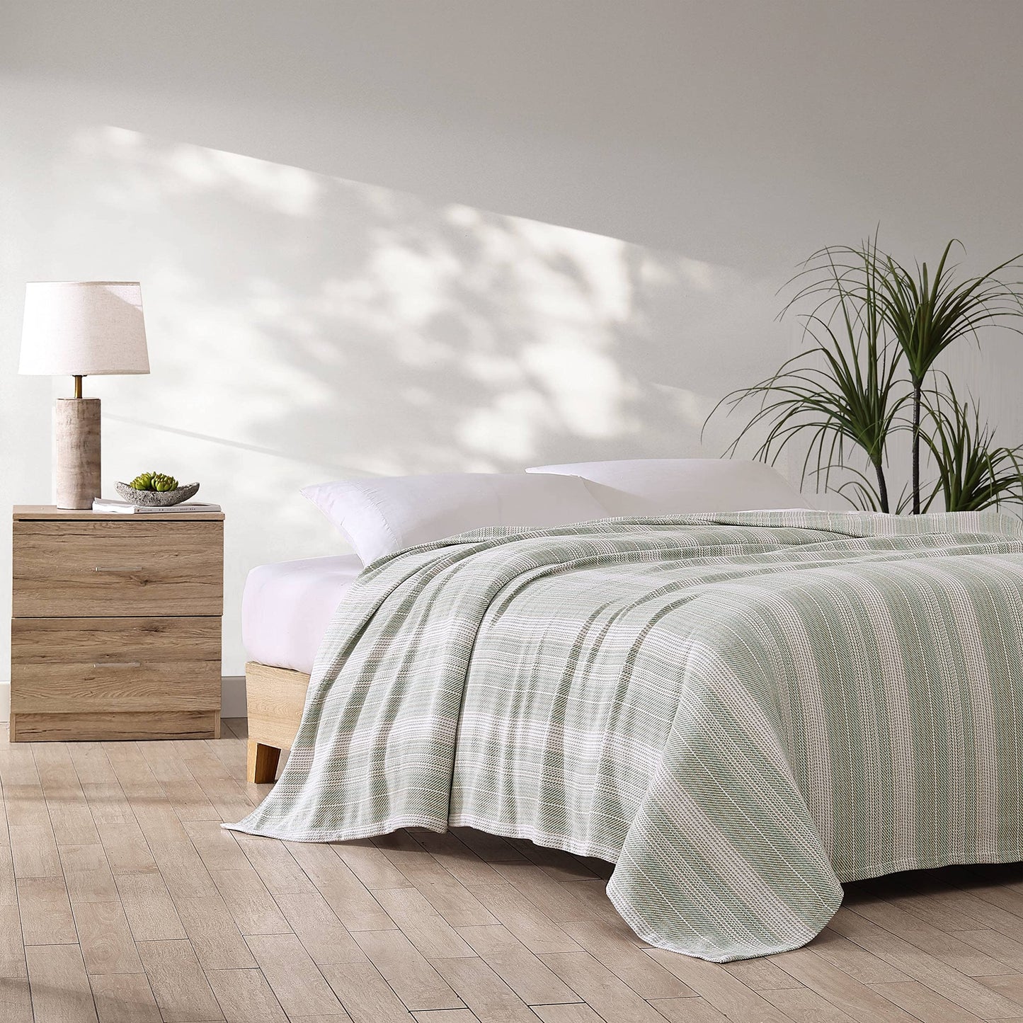 Tommy Bahama- Queen Blanket, Soft Cotton Bedding, Coastal Inspired Bedding Essentials (Sandy Shore Stripe Green, Queen)