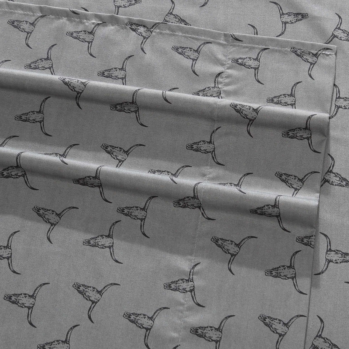 Wrangler - King Size Sheet Set, Ultra-Soft & Wrinkle-Resistant Bedding for Year Round Comfort, Deep Pockets, Bed Sheets with Matching Fitted Sheet & Pillowcases (Steer Skulls Grey)