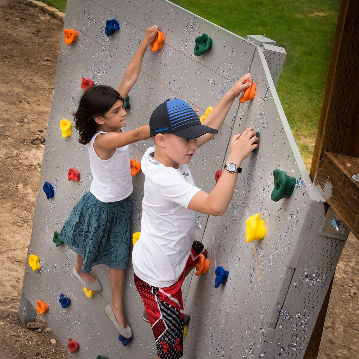 Squirrel Products 20 Extra Large Deluxe Rock Climbing Holds with Mounting Hardware - DIY Rock Wall Comes with Mounting Hardware - Ages 3+