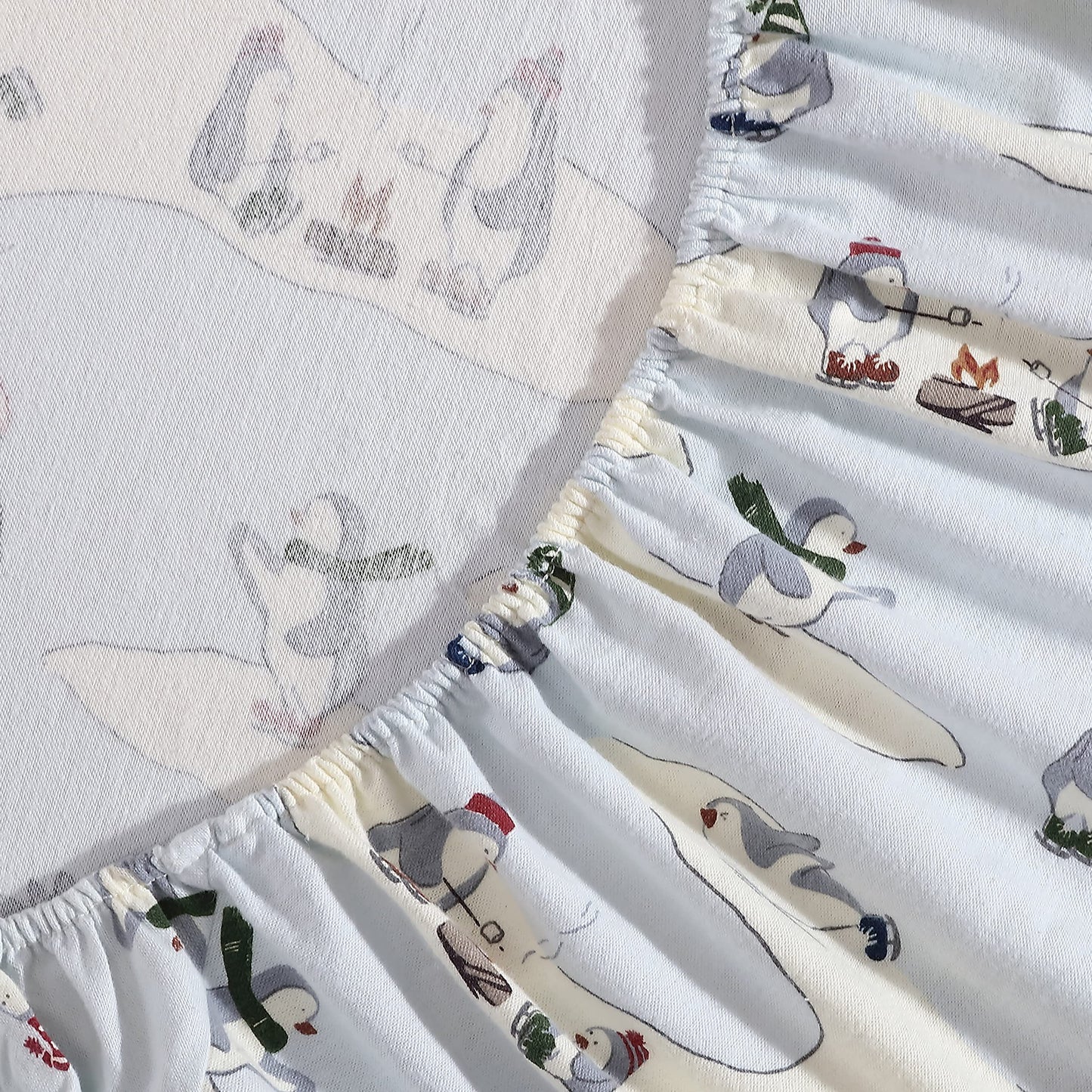 Eddie Bauer - Flannel Sheets KingSize, Anti-Pilling & Wrinkle Resistant Cotton, Touchably Soft for All-Season Comfort - Bed Sheets with Matching Pillowcase & Fitted Sheet (Skating Penguin)