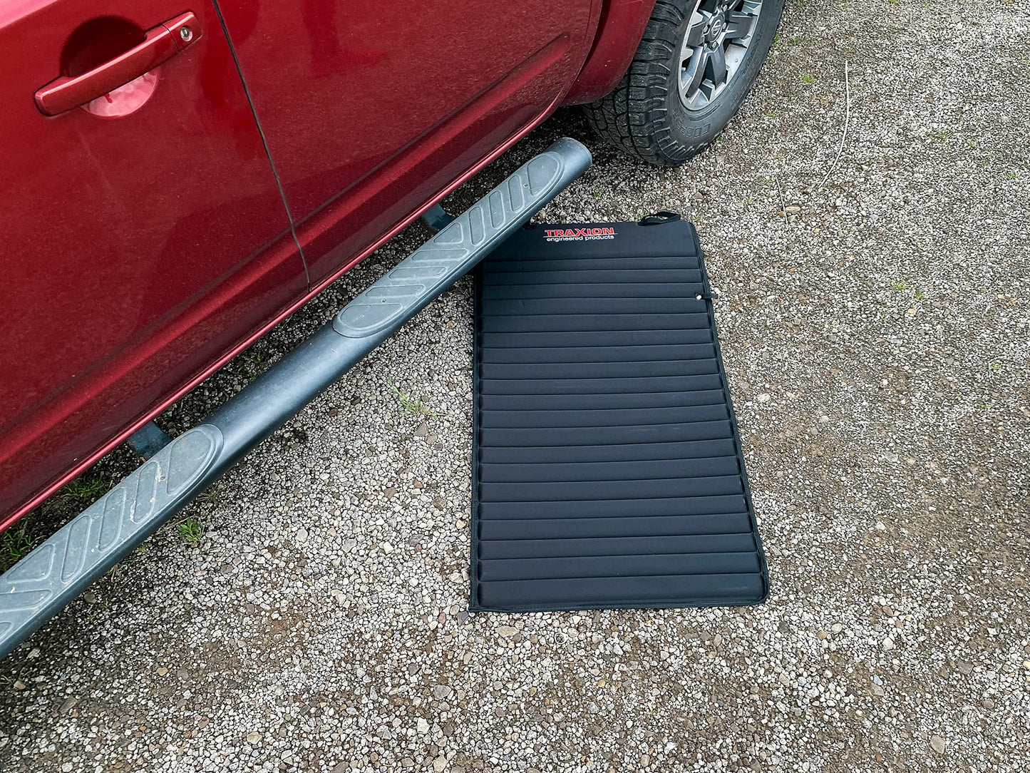 Traxion 1-500 VersaMat Roll-Up High Density Foam Utility Mat, Black