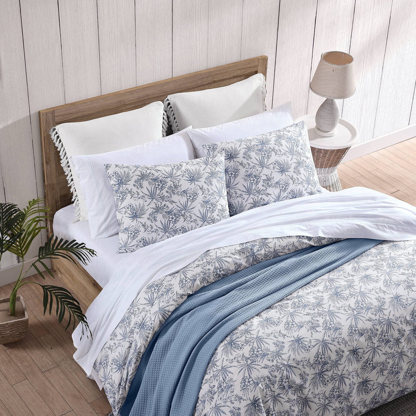 Tommy Bahama- Queen Duvet Cover Set, Reversible Cotton Bedding Set with Matching Shams, Coastal Bedding Set (Pen and Ink Blue, Queen)