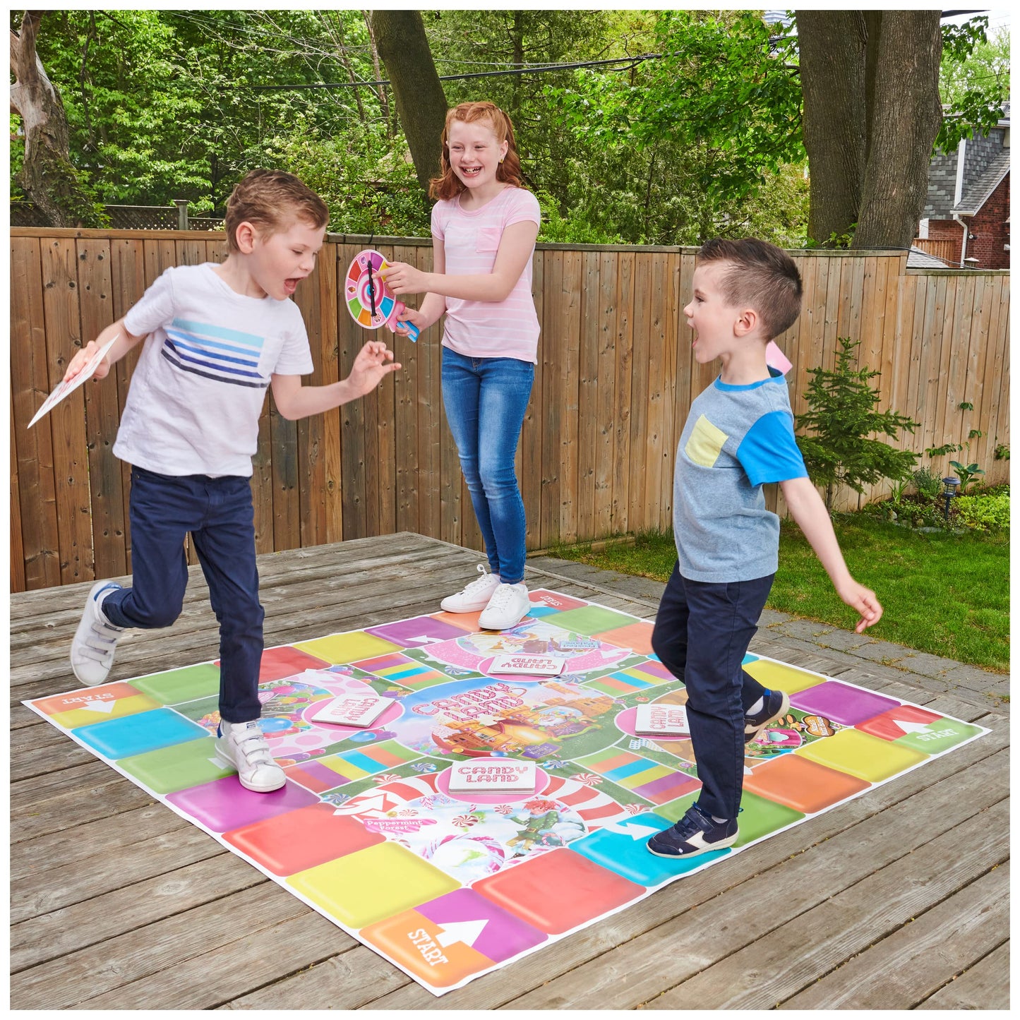 Spin Master Games, Candy Land Giant Edition, Preschool Game for Indoor & Outdoor Fun with Big Oversized Board, for Family and Kids, 2-4 Players, Ages 4 & Up